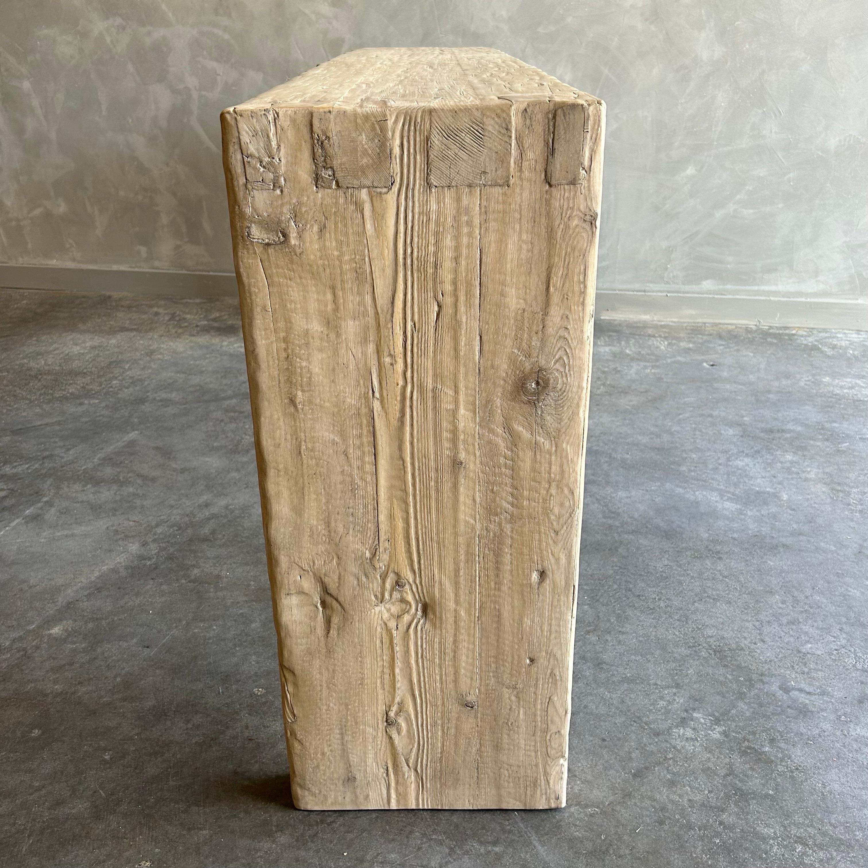 Organique Table console en bois d'orme naturel récupéré style cascade en vente