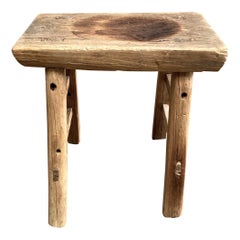Sgabello in legno di olmo naturale