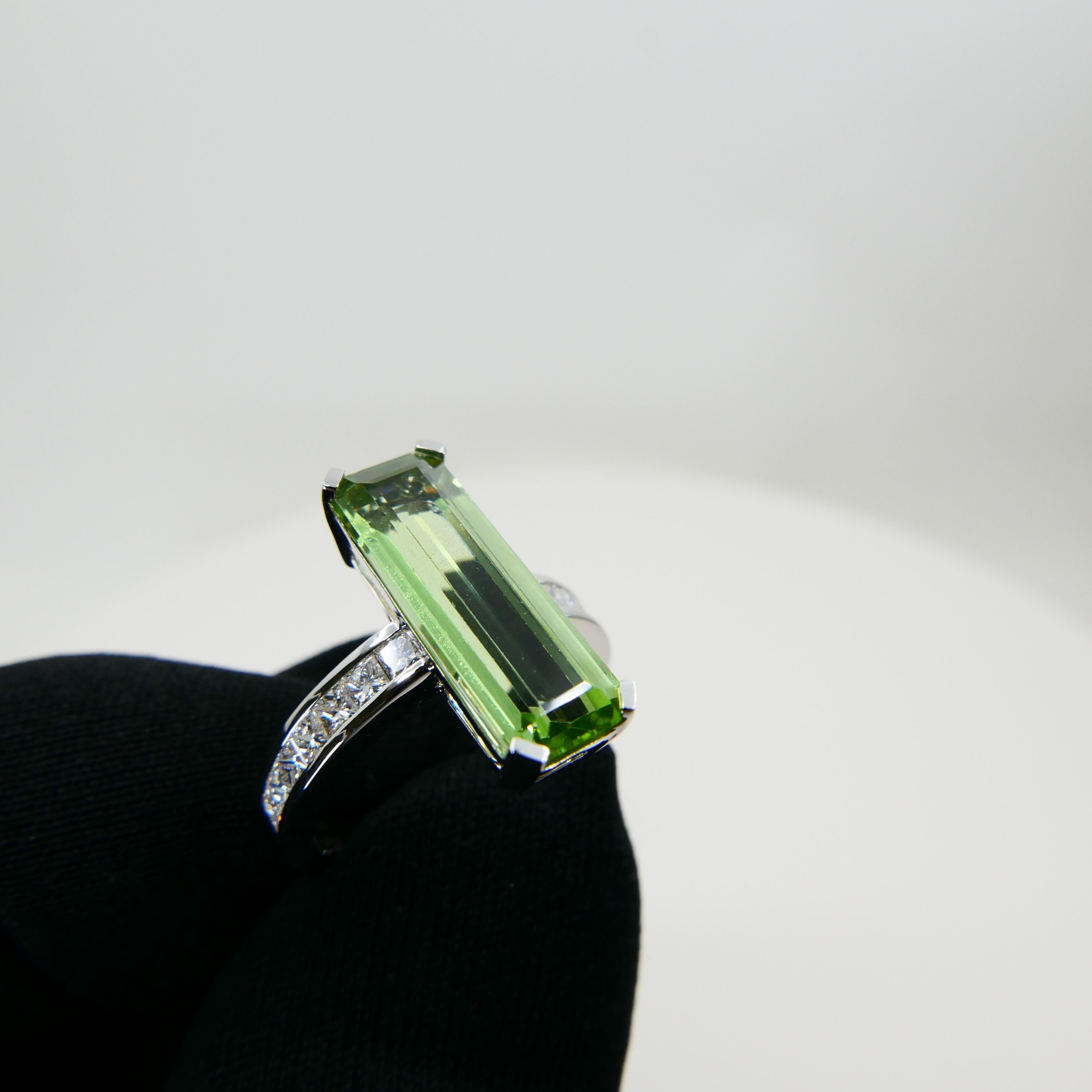 Natural Elongated Peridot 4.97 Cts and Diamond Cocktail Ring, Burma, No Heat In New Condition In Hong Kong, HK
