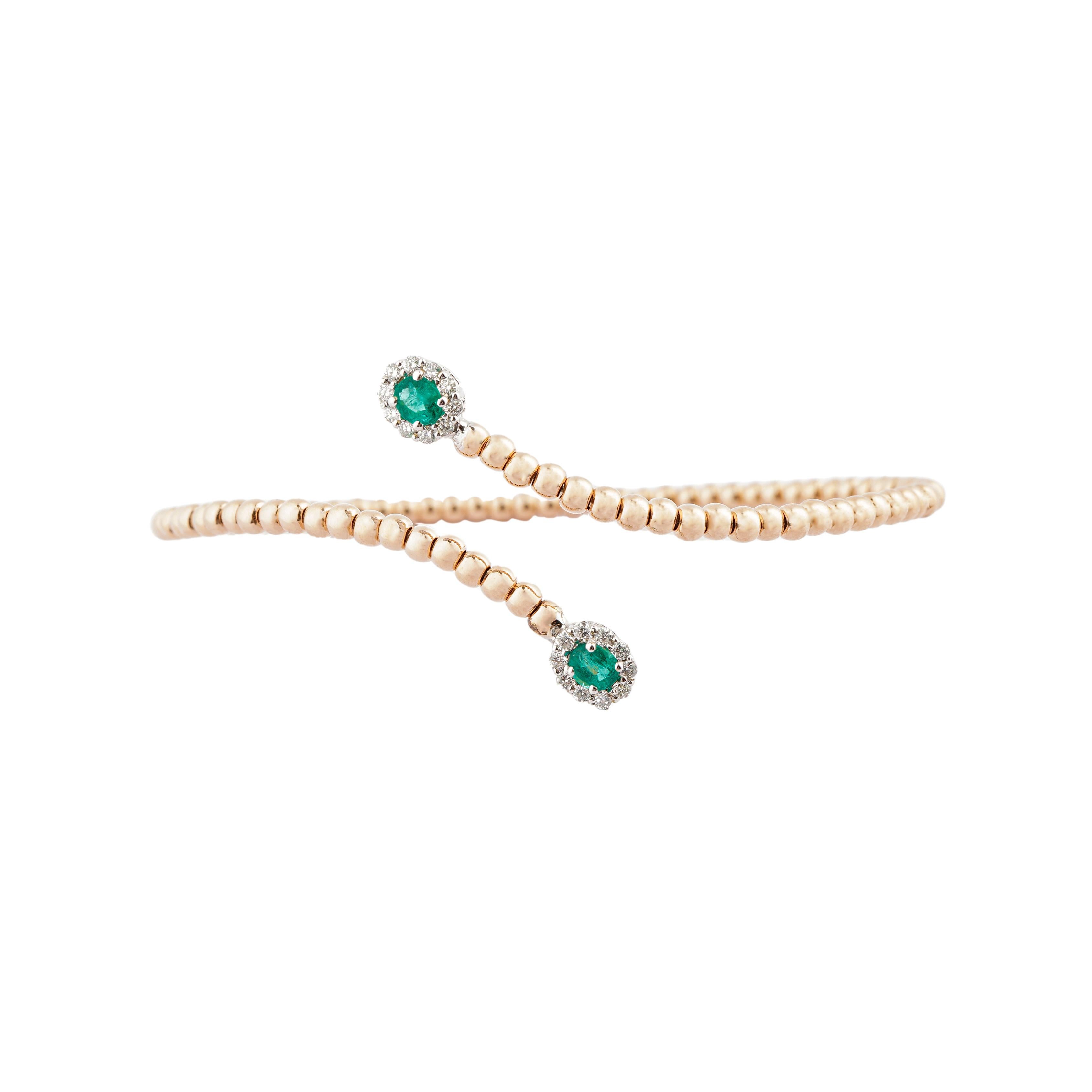 Esmeralda natural 0,31cts, diamante 0,22cts en oro de 18k Corte esmeralda en venta