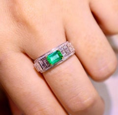 Natural Emerald 0.70cts Diamond 0.64cts Ring in 14k Gold