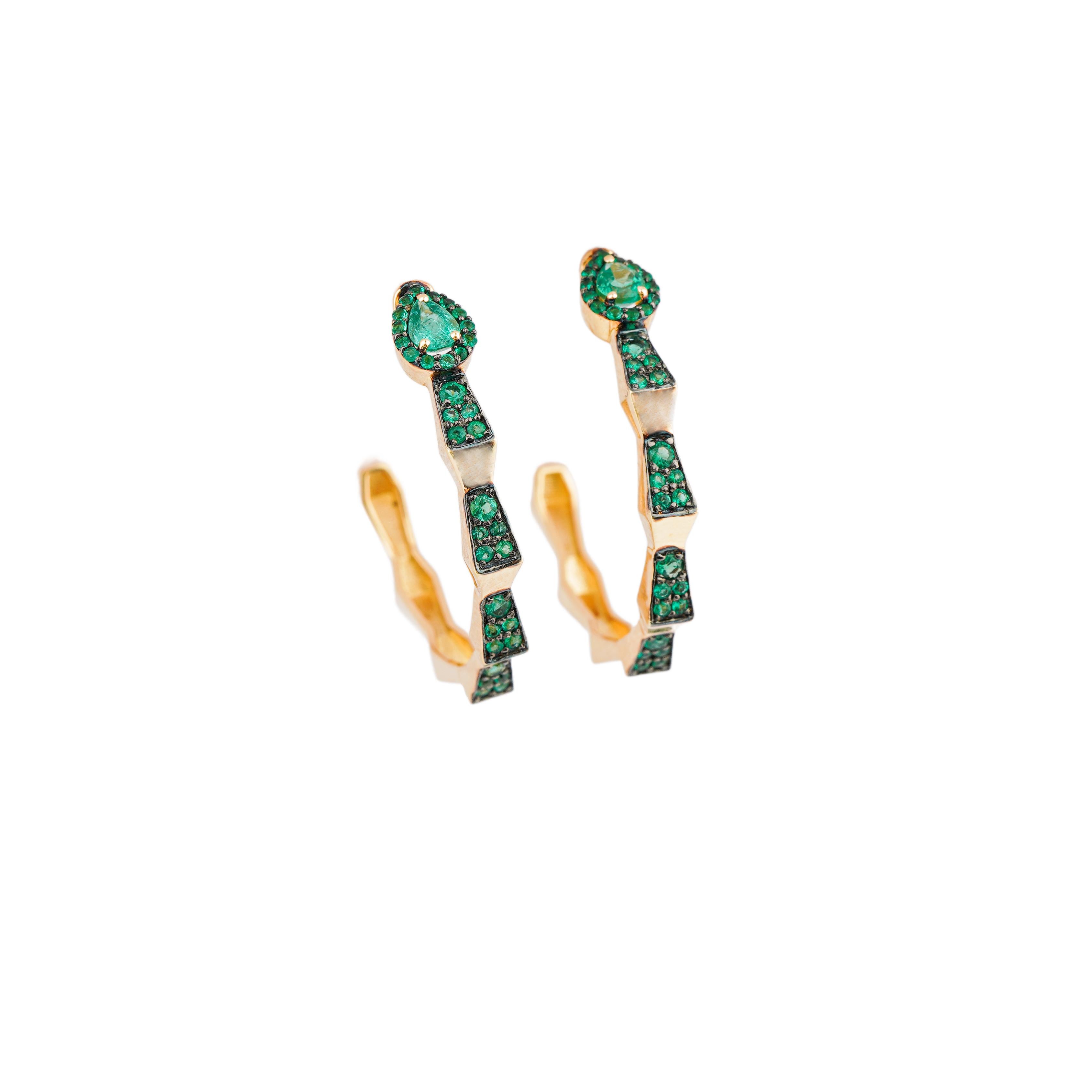 Taglio Asscher Naturale  Orecchino con smeraldo da 0,81cts in oro 18k in vendita