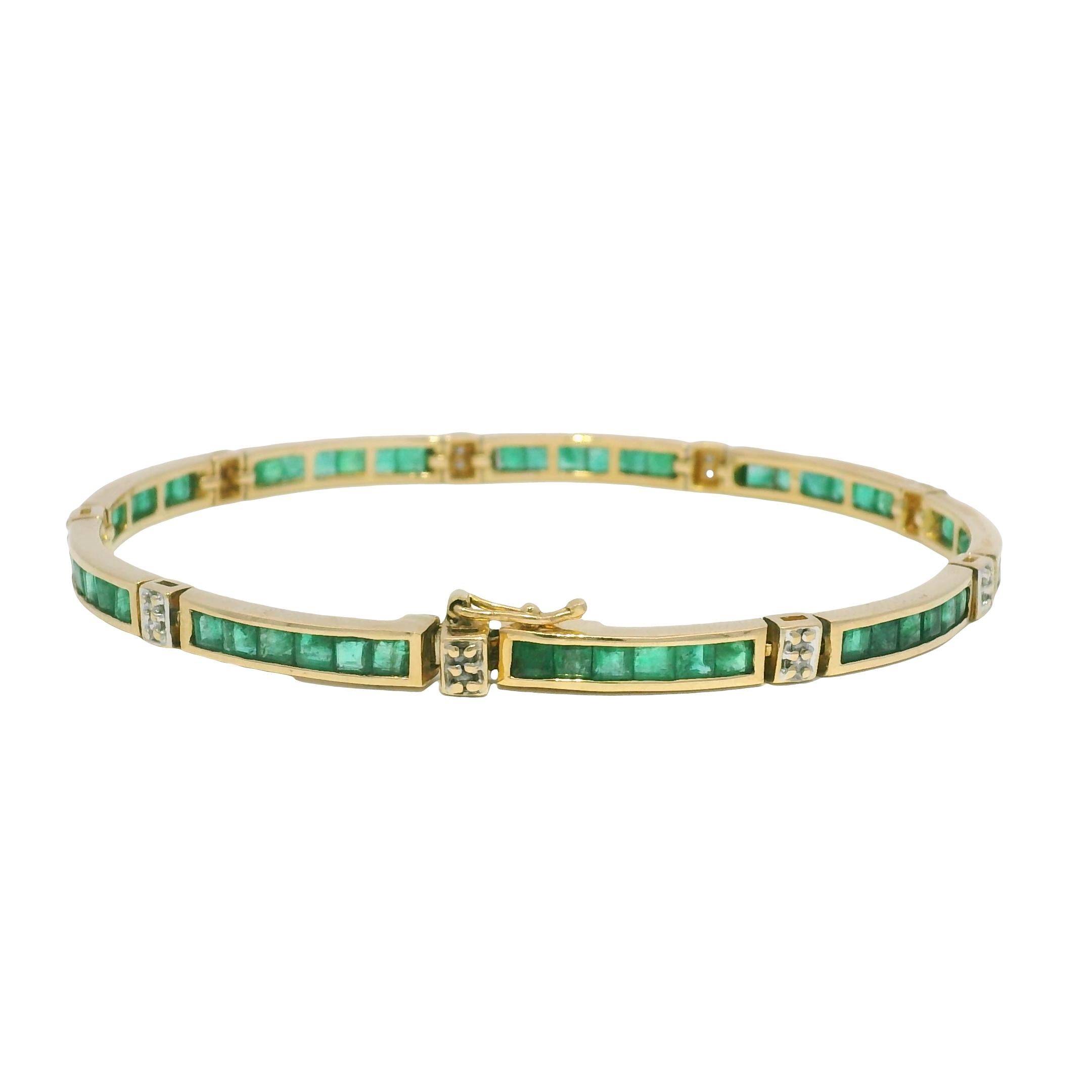 Natural Emerald 14-Karat Channel Set Station Bracelet In Stock In Excellent Condition For Sale In Boca Raton, FL