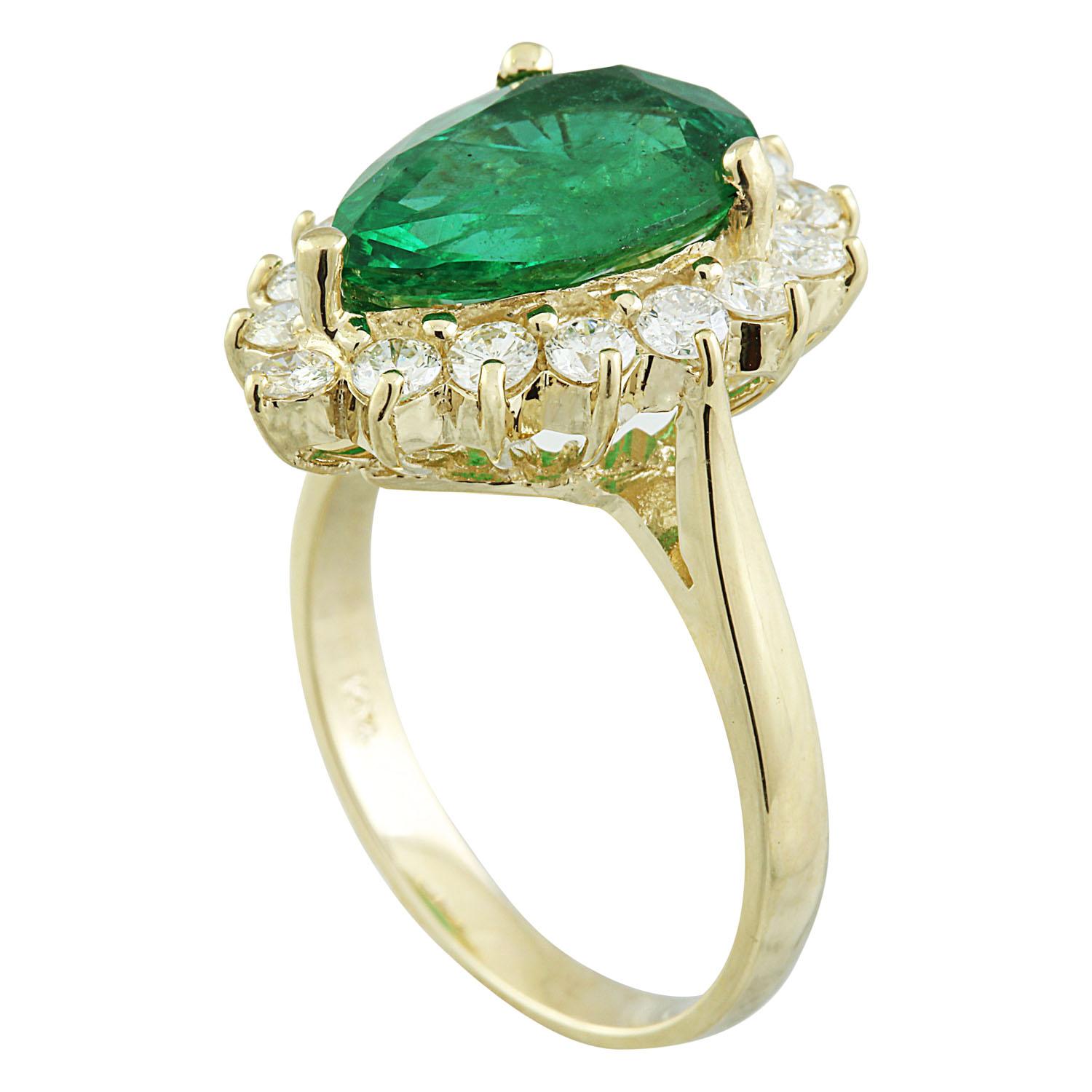 Pear Cut Natural Emerald Diamond Ring In 14 Karat Solid Yellow Gold For Sale