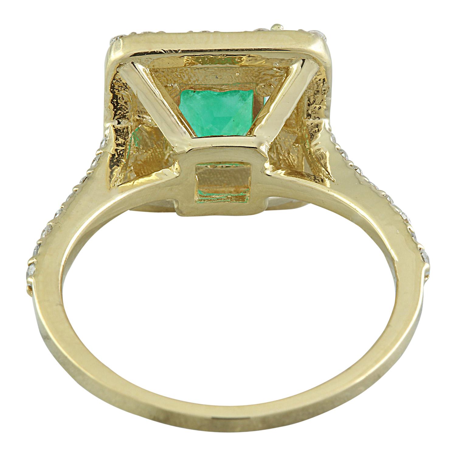 Natural Emerald 14 Karat Solid Yellow Gold Diamond Ring In New Condition For Sale In Los Angeles, CA