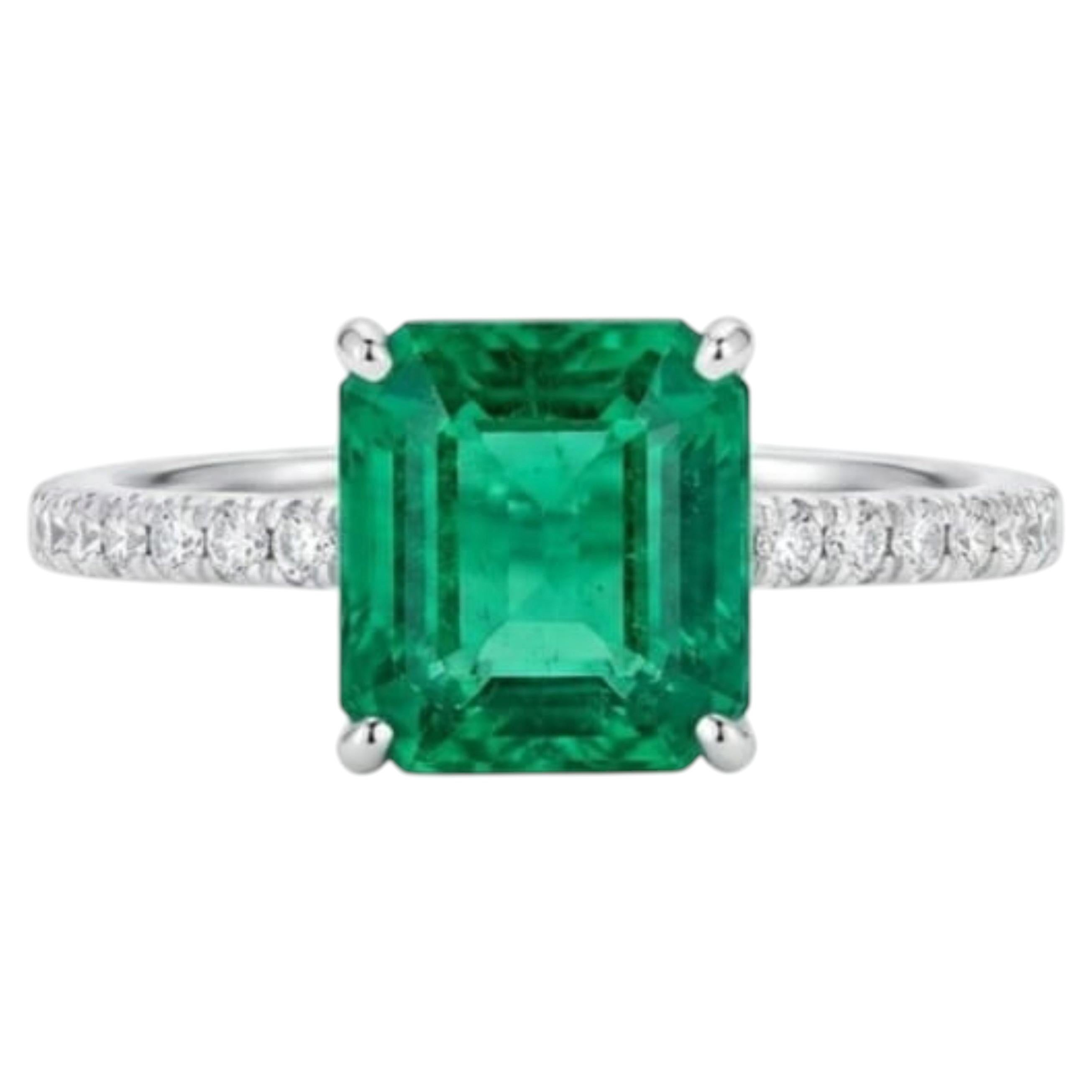 What is an asscher cut emerald?