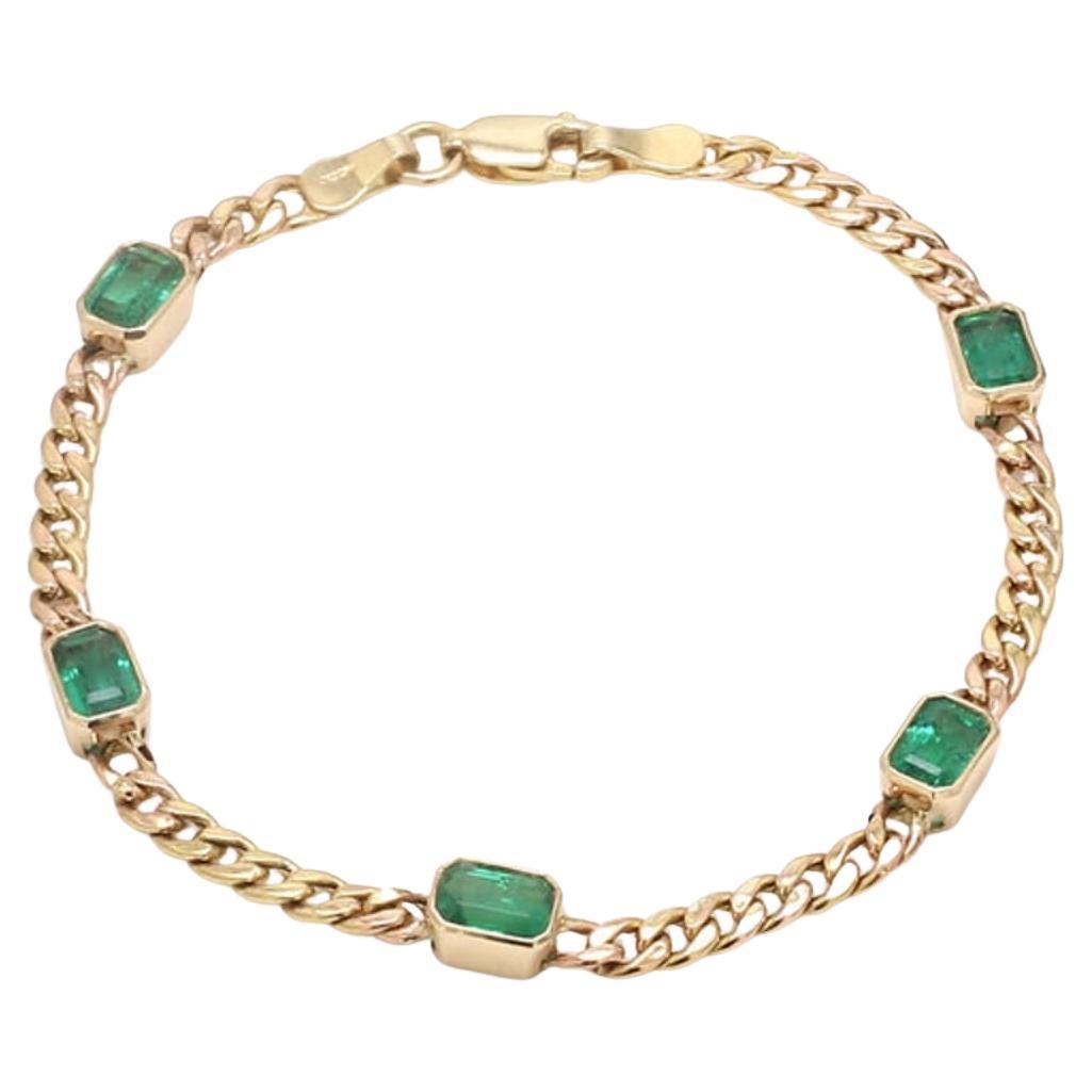 Bracelet d
Emeraude Naturelle 2.72cts en or 14K
