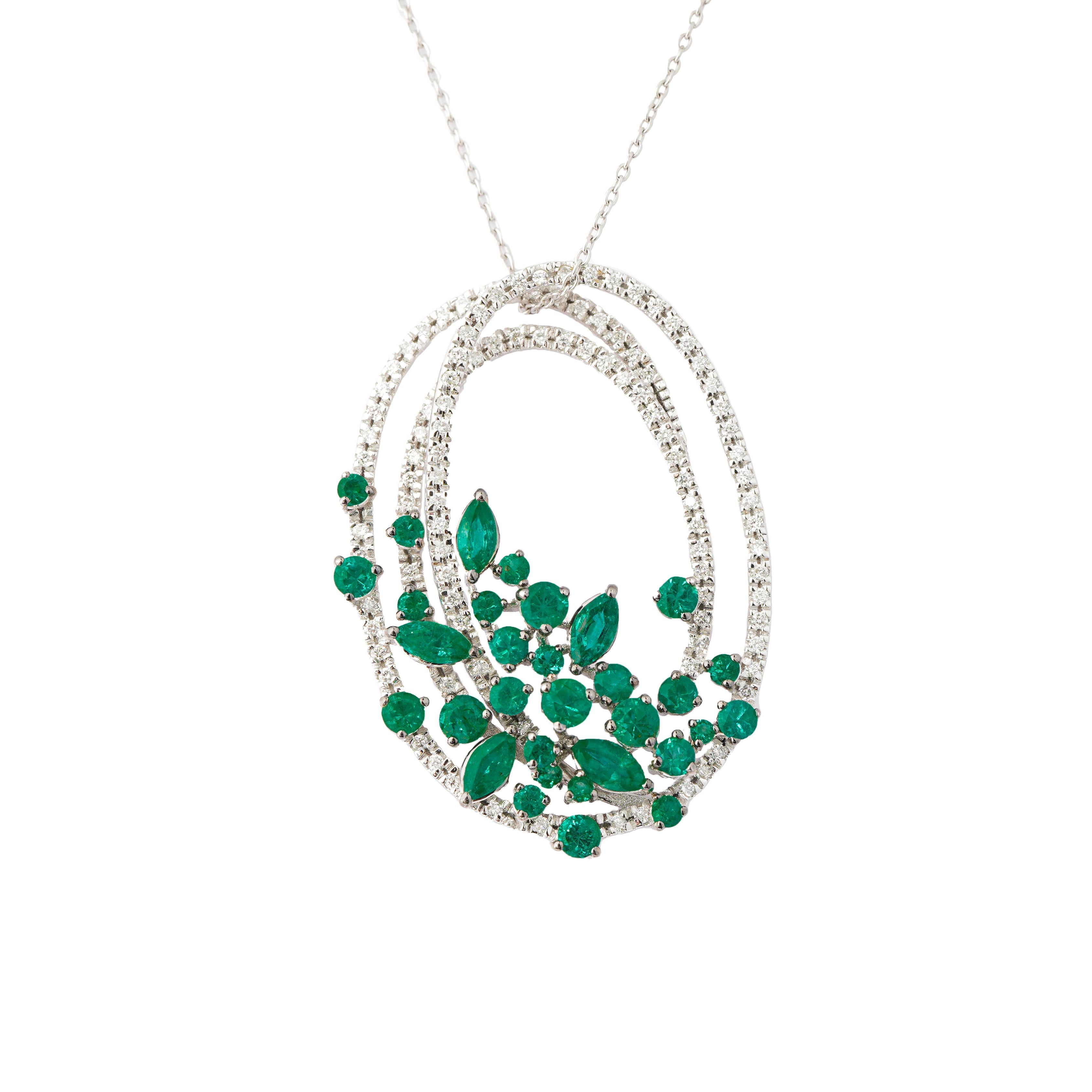 Colgante de esmeralda natural de 3,53cts, diamante de 0,84cts en oro de 18k Corte esmeralda en venta