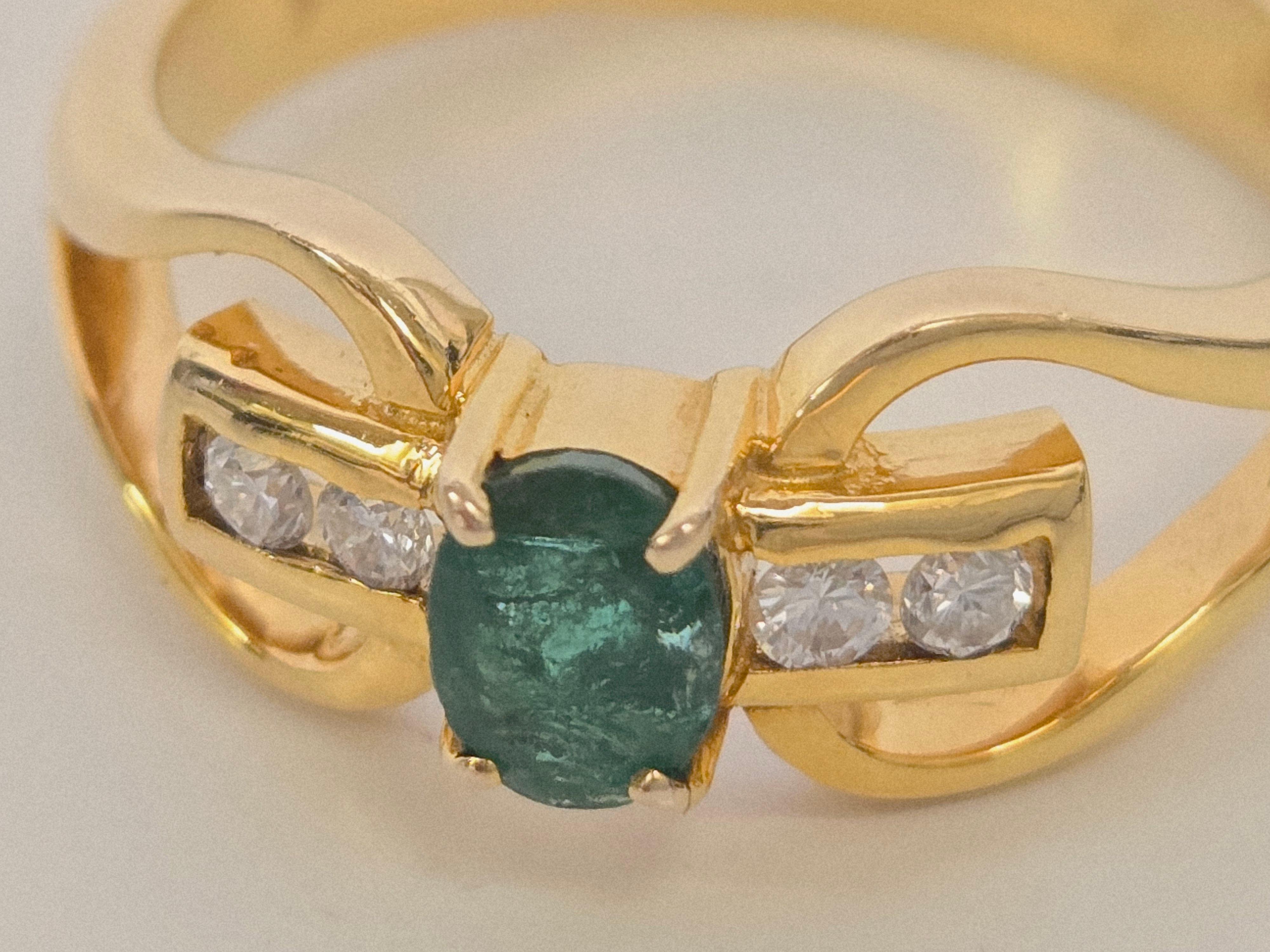 Bague en or 18K faite à la main, émeraude naturelle et diamant Unisexe en vente