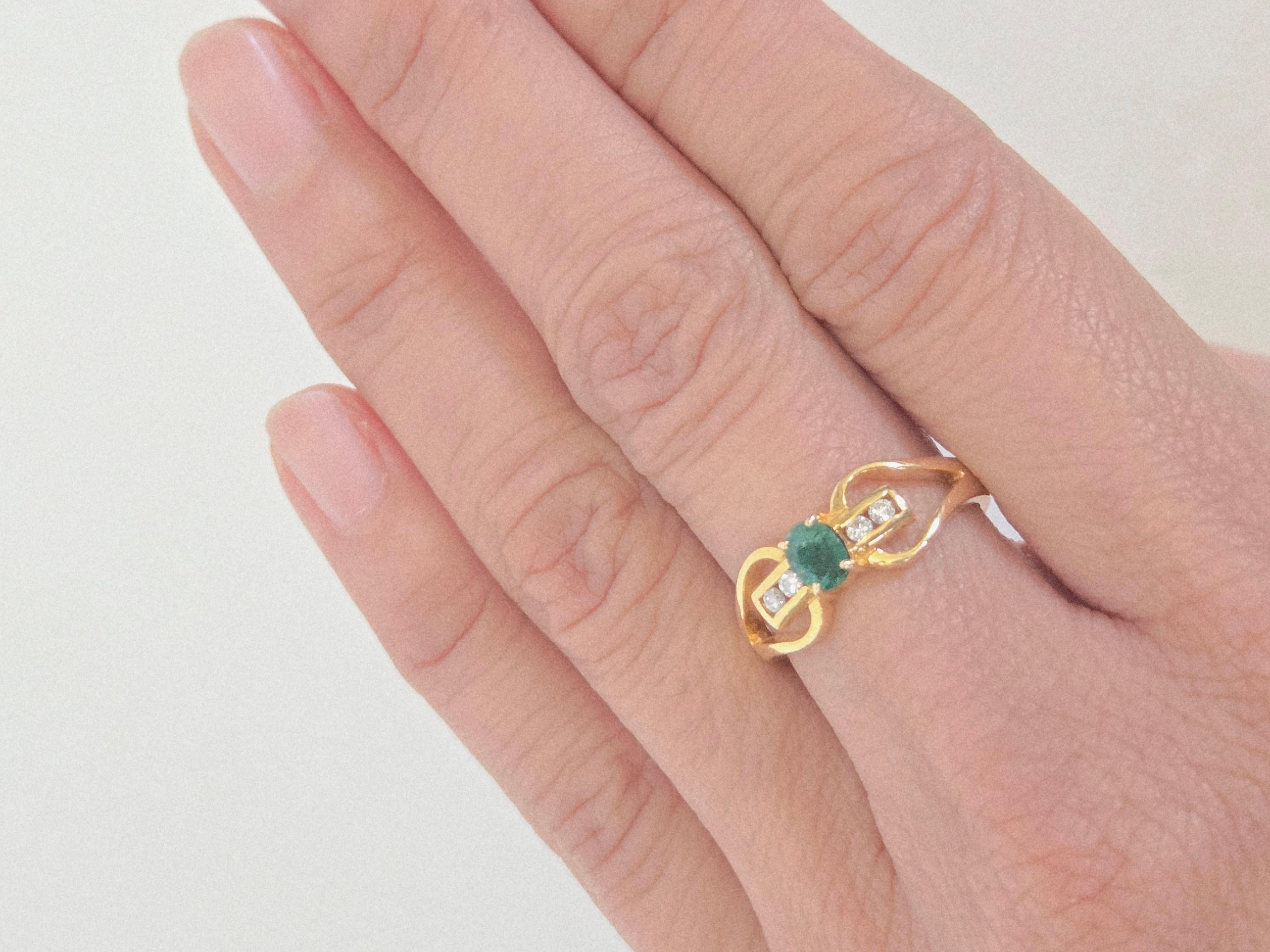 Bague en or 18K faite à la main, émeraude naturelle et diamant en vente 1