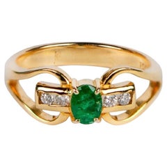 Natural Emerald and Diamond 18K Gold Handmade Ring