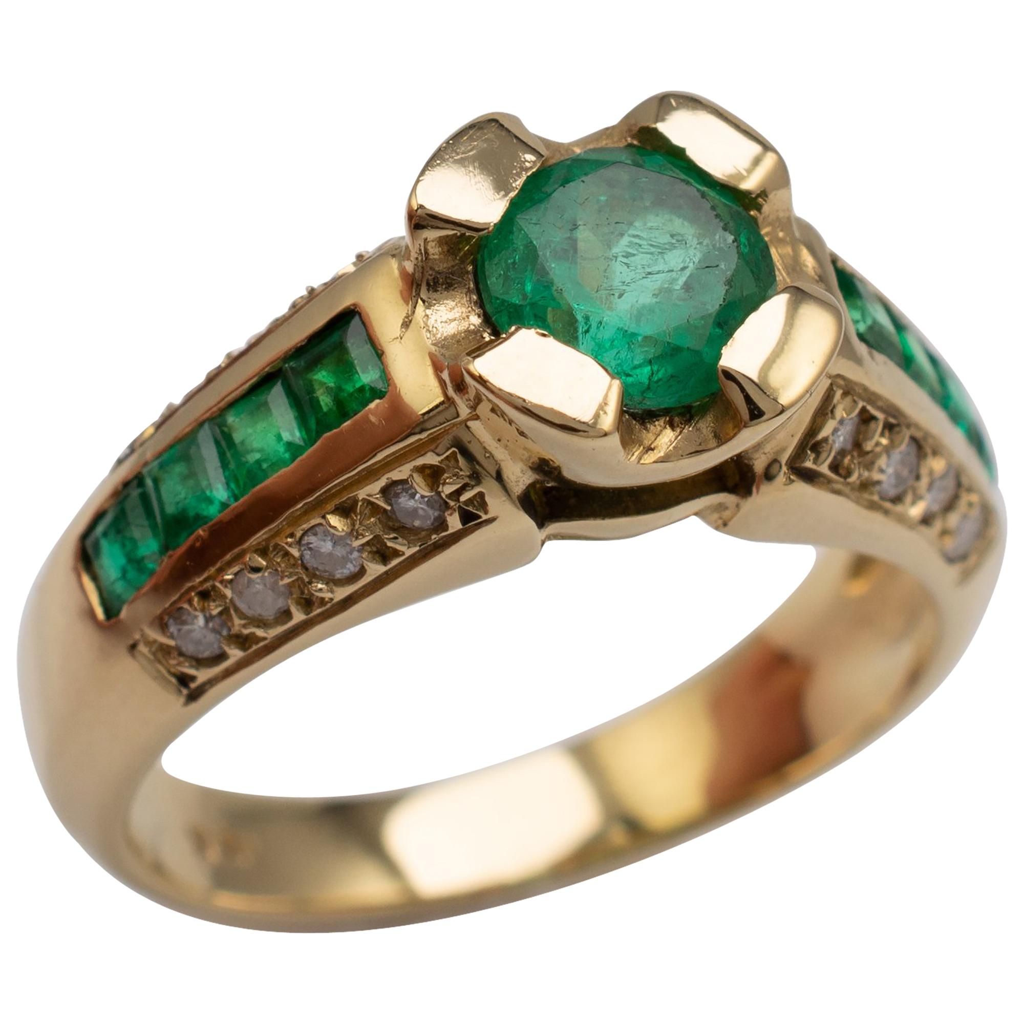 Emerald Diamond Cocktail Ring 18 Karat Yellow Gold - Vintage Rings