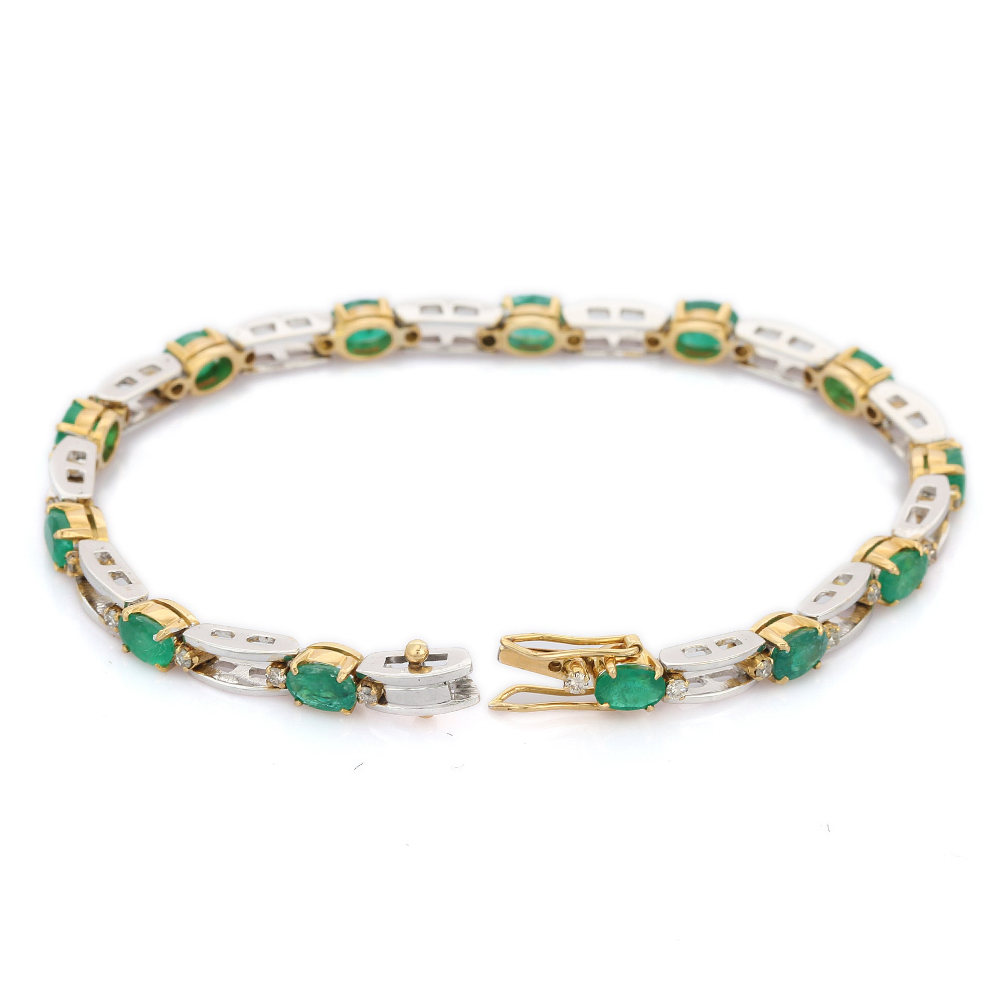 Oval Cut Natural Emerald and Diamond Link Bracelet in 18K White Gold  For Sale