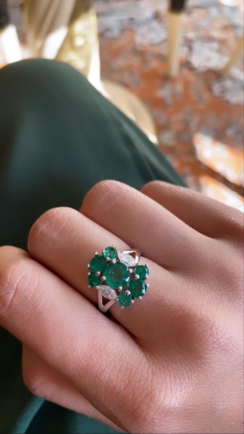 Set in 18K Gold, 2.35 carats, natural Zambian Emerald and Diamonds Cluster Ring For Sale 2