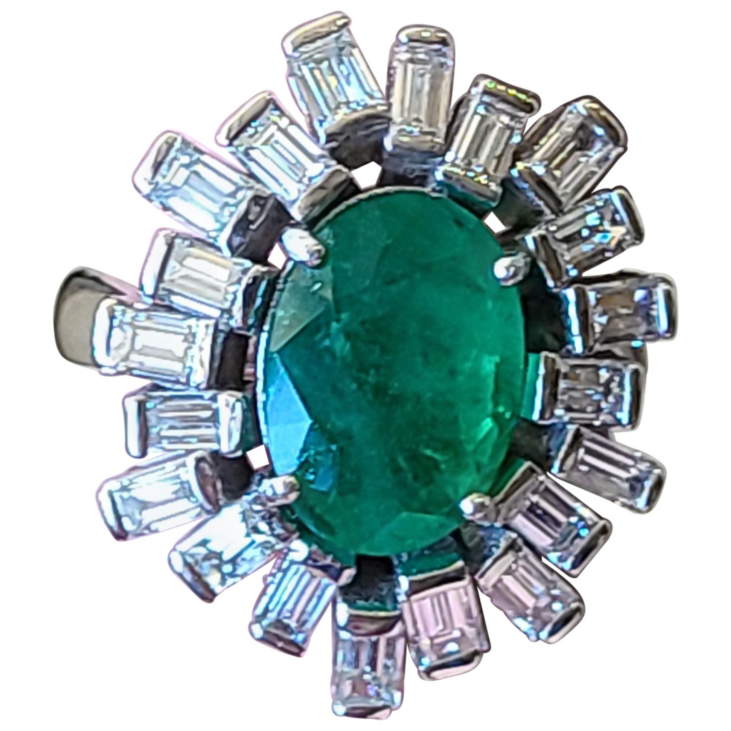 Natural Emerald and Diamond Ring Set in 18 Karat Gold