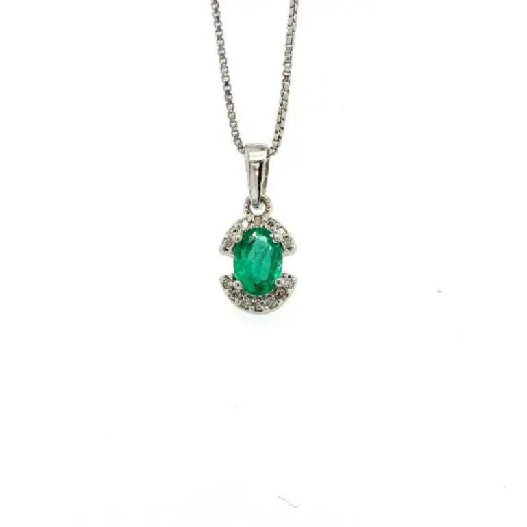 Oval Cut Natural Emerald and Semi Halo Diamond Pendant Necklace Sterling Silver For Sale