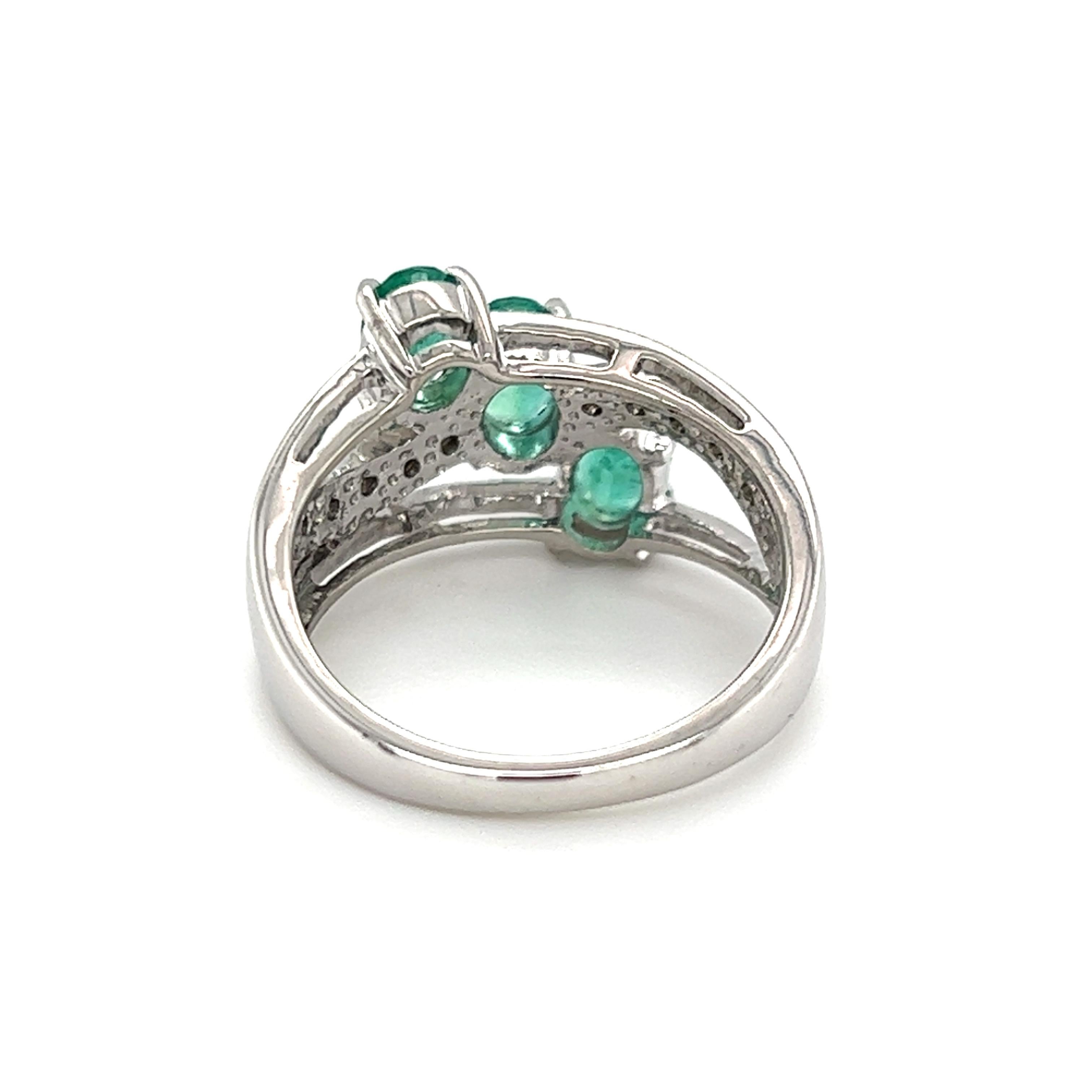 Natural Emerald and Diamond Split Shank Ring in 18K Gold  For Sale 3