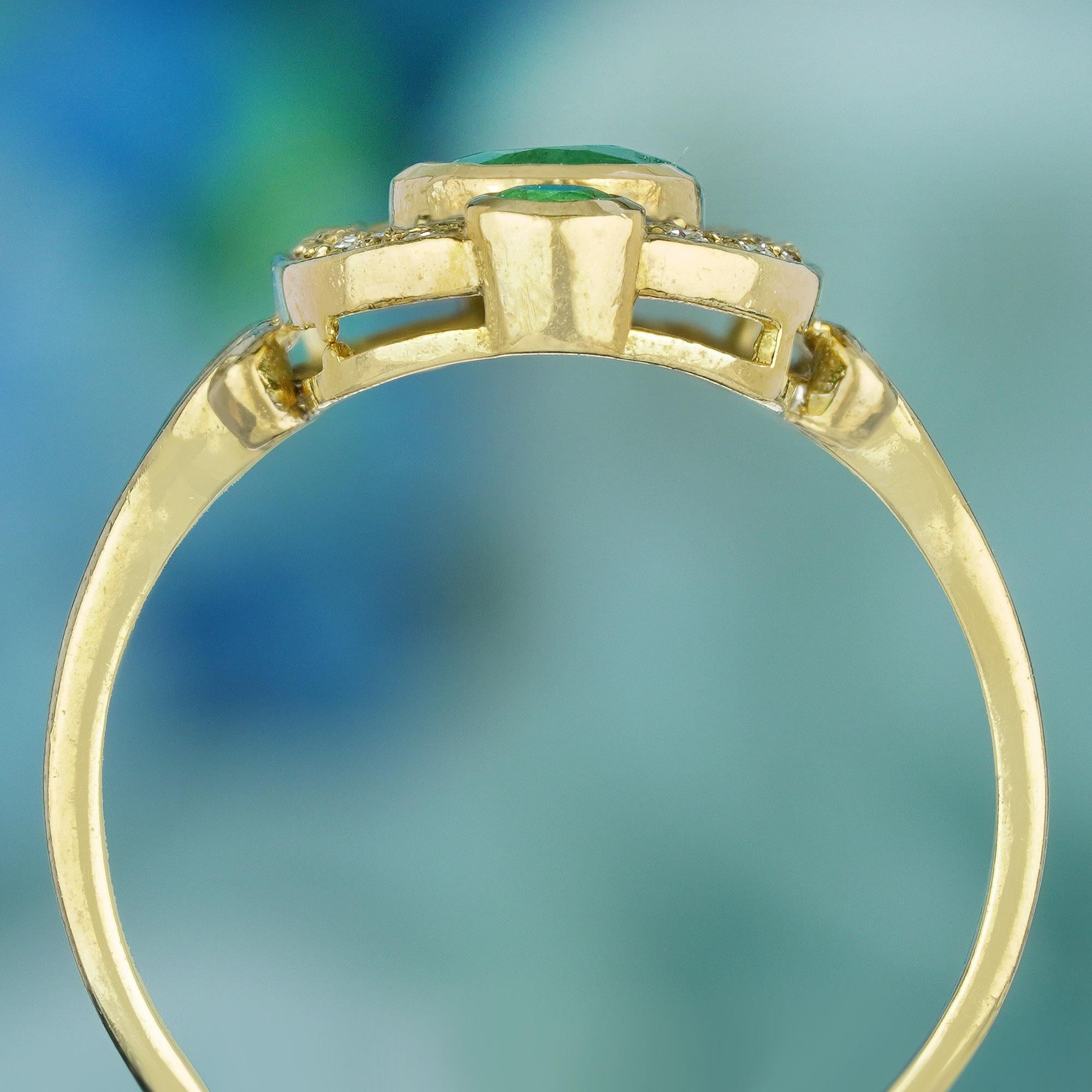 Natural Emerald and Diamond Vintage Style Cocktail Ring in Solid 14K Yellow Gold In New Condition For Sale In Bangkok, TH