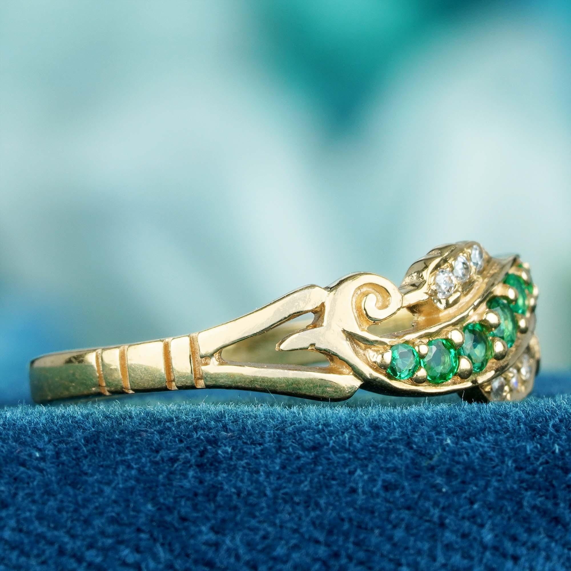 Im Angebot: Natürlicher Smaragd und Diamant Vintage-Ring im Vintage-Stil mit geschwungenem Ring aus massivem 9K Gelbgold () 4