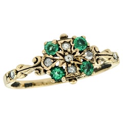 Bague florale de style vintage en or jaune 9 carats, émeraude naturelle et diamant