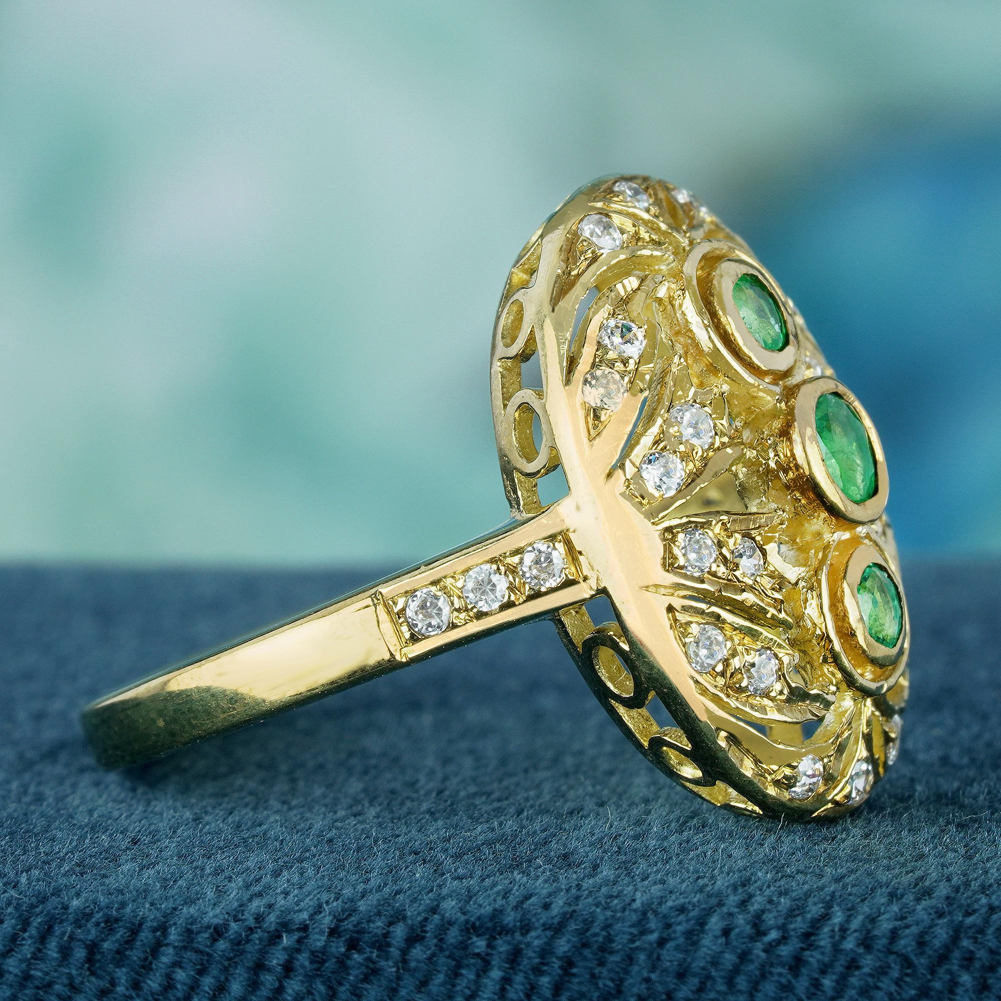Natürlicher Smaragd und Diamant Vintage-Ring mit drei Steinen im Vintage-Stil aus massivem 14K Gold (Rundschliff) im Angebot