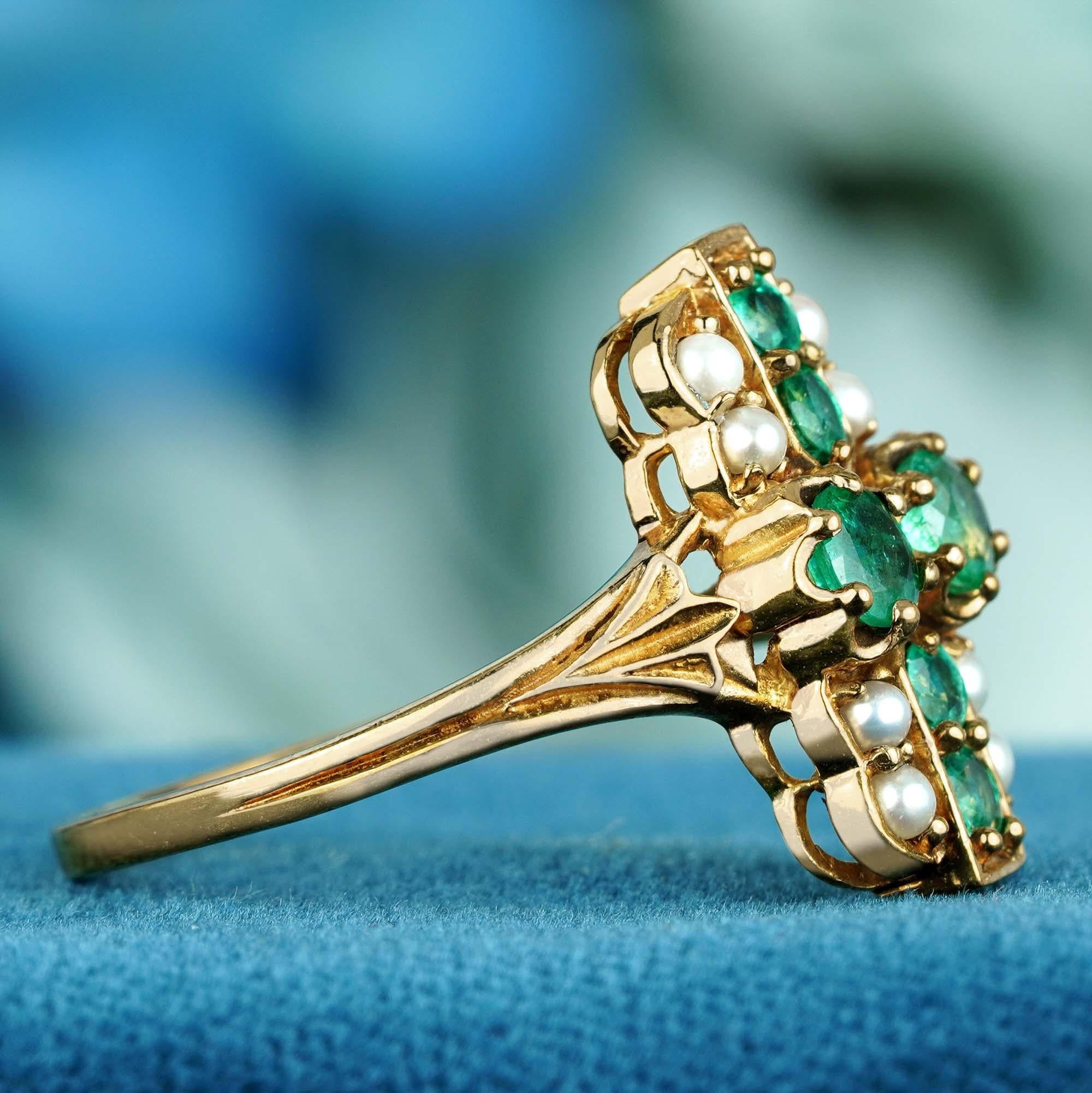 For Sale:  Natural Emerald and Pearl Vintage Style Ring in Solid 9K Gold 4