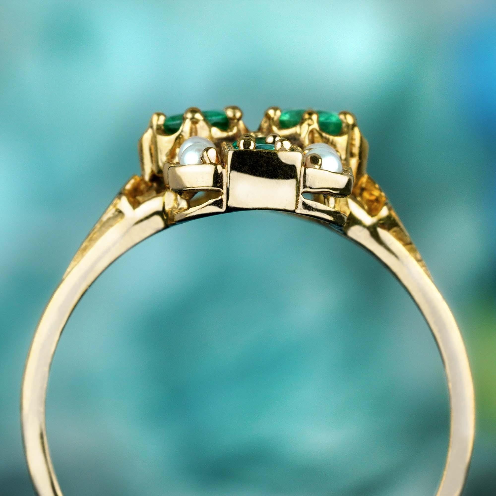 For Sale:  Natural Emerald and Pearl Vintage Style Ring in Solid 9K Gold 5