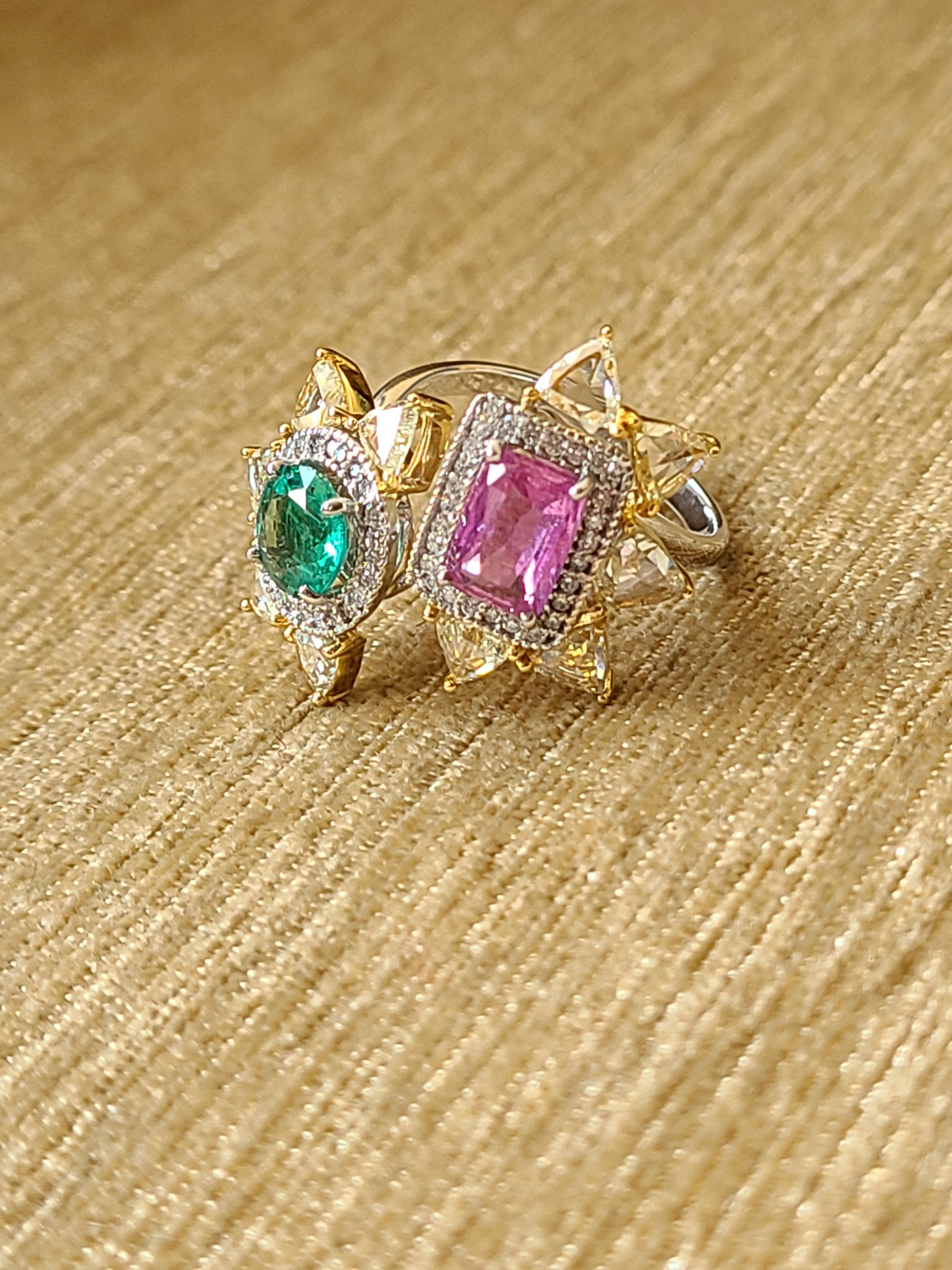 Round Cut Natural Emerald and Pink Sapphire Ring Set in 18 Karat Gold with Rosecut Diamond