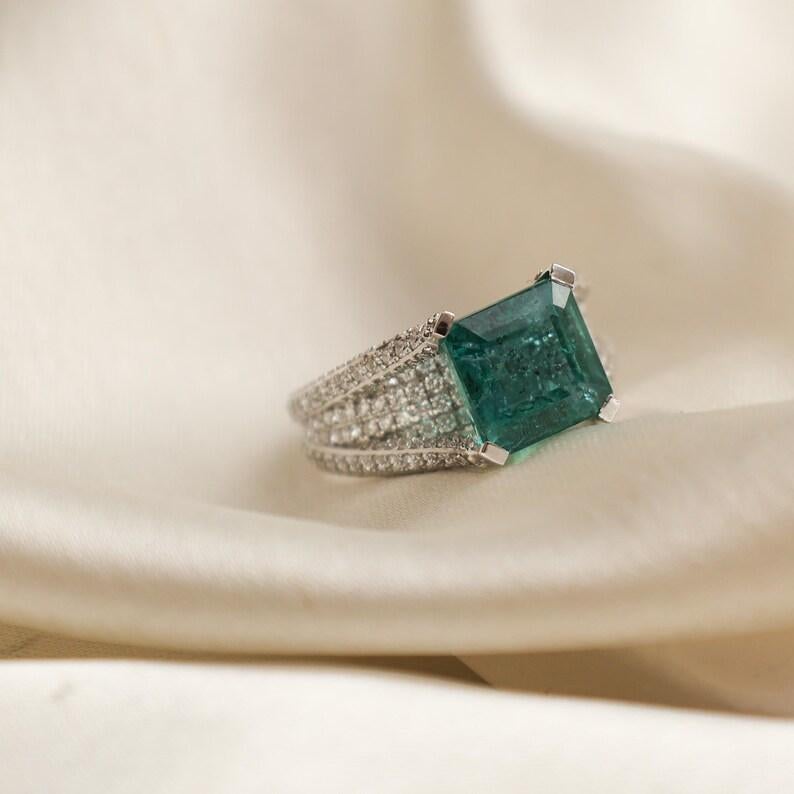 Esmeralda natural diamante corte asscher anillo de oro / esmeralda gran diamante corte asscher en venta 1