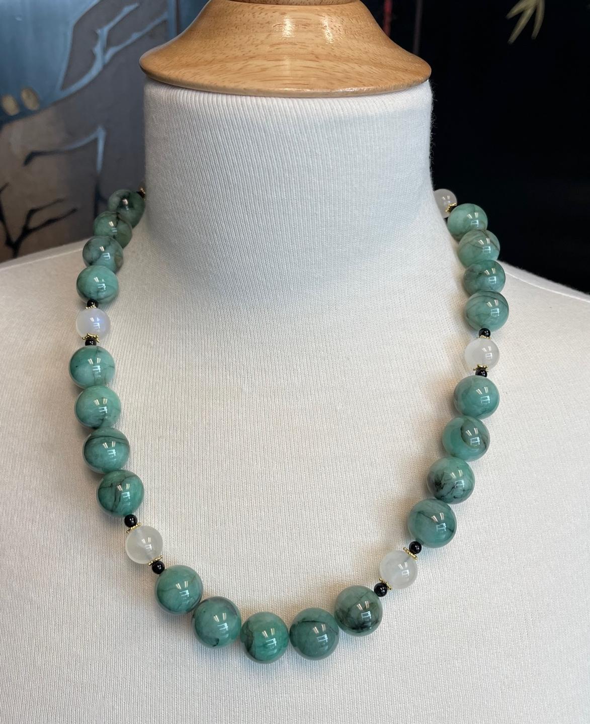 Natural Emerald Beaded Necklace with Moonstone, Onyx, and Yellow Gold Accents For Sale 3