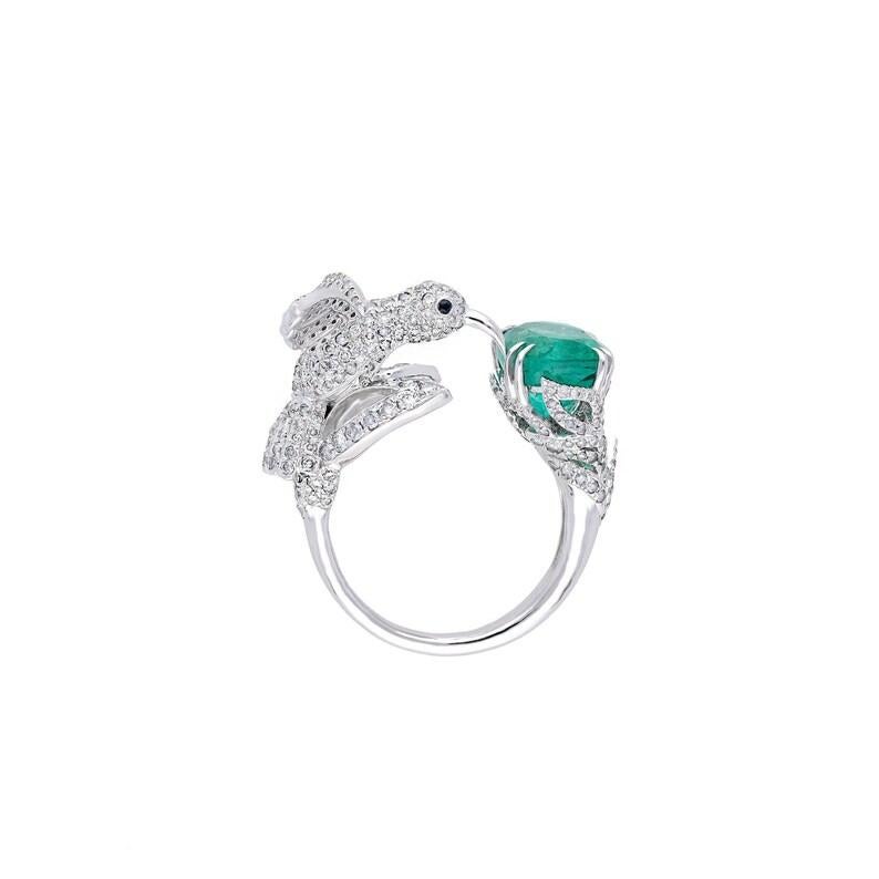 Natürlicher Smaragd-Vogelring / 18k Weißgold Diamant-Cocktailring (Zeitgenössisch) im Angebot