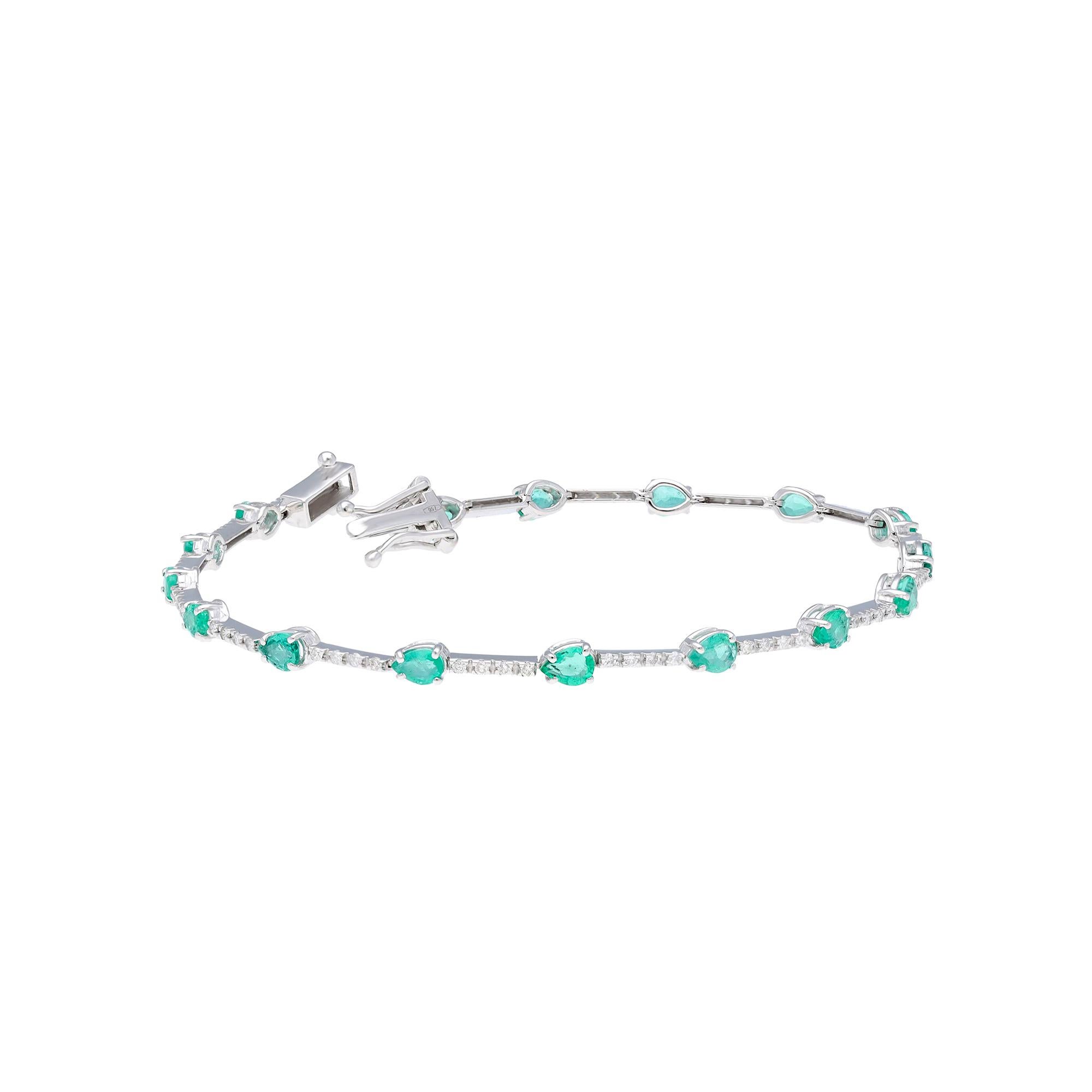 This is a natural  Emerald Bracelet with diamonds and 18k gold. The emeralds are very high quality and very good quality diamonds the clarity is vsi and G colour


Emeralds : 2.21 carats
diamonds : 0.40 carats
gold : 5.778 gm

This is a brand new