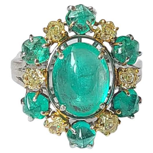 Natural Columbia Emerald Cabochon & Yellow Diamond Cocktail Ring Set in 18K Gold