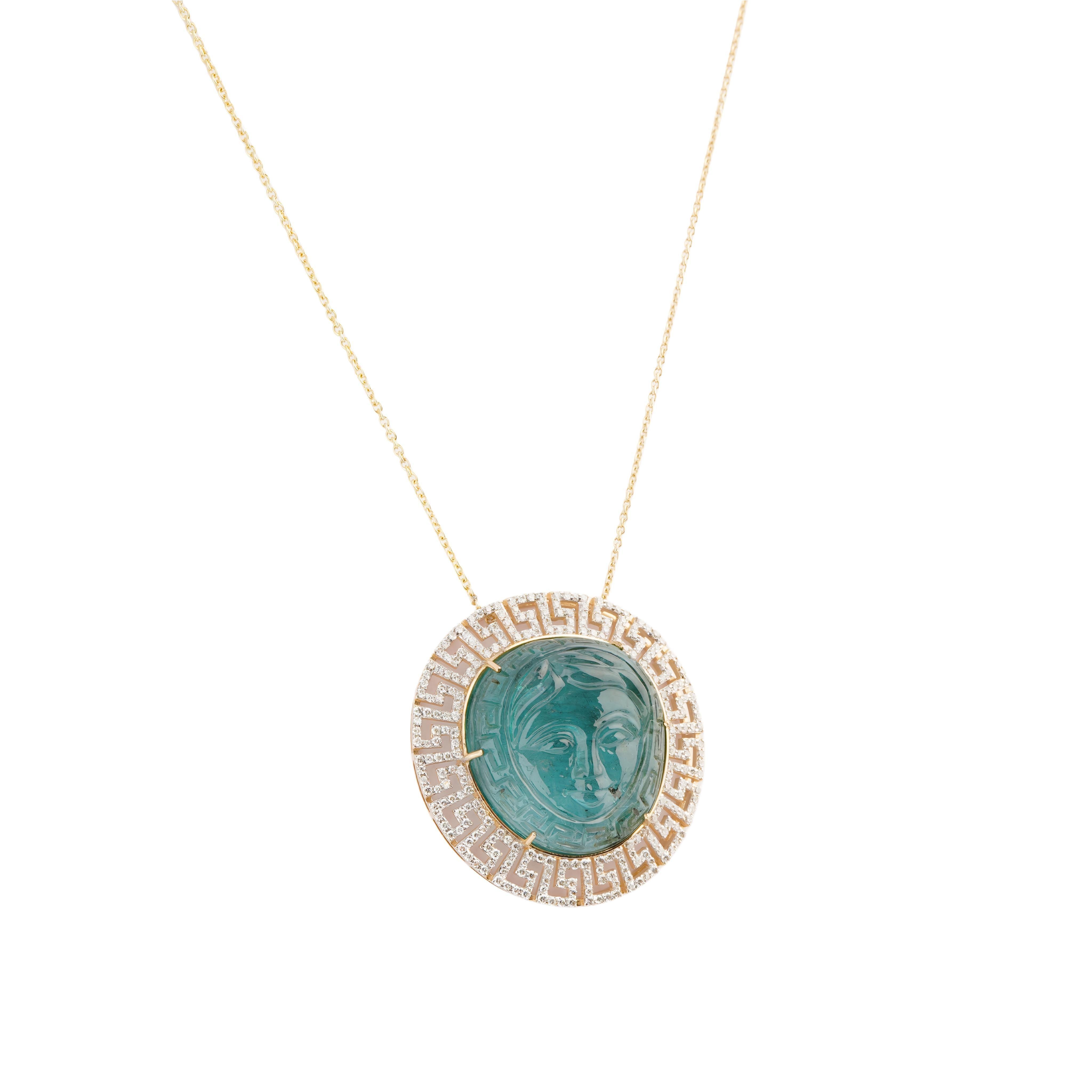 Natural emerald carving diamond pendant in 14k gold (Smaragdschliff) im Angebot