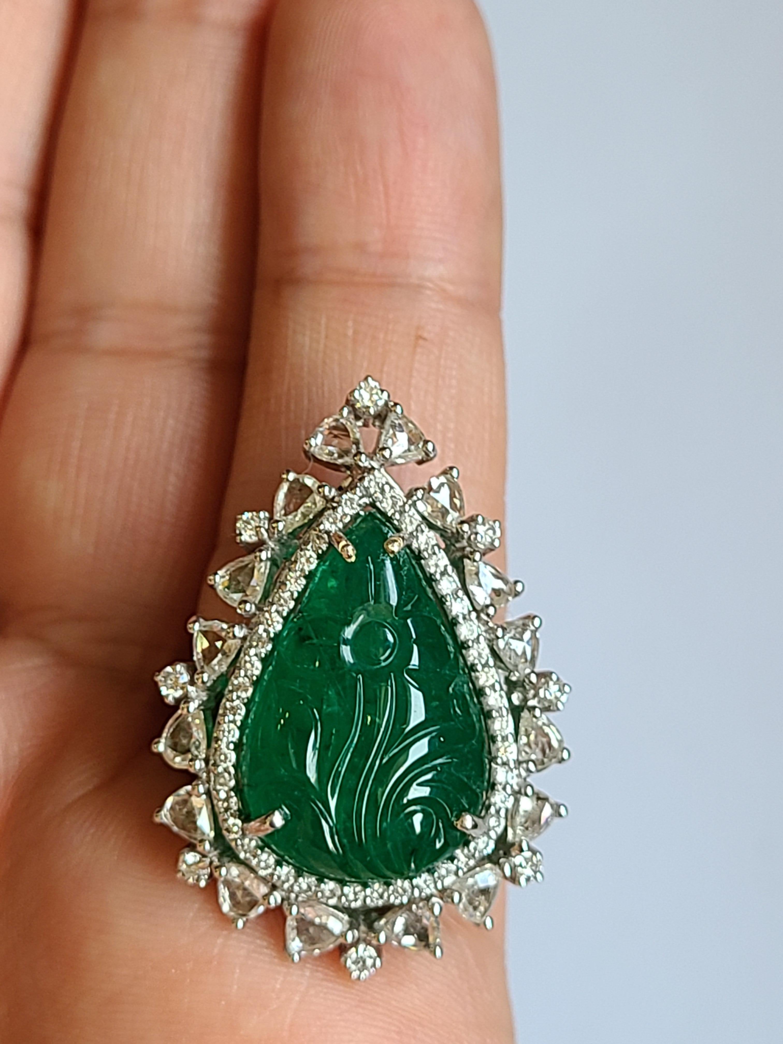 Pear Cut Natural Emerald Carving Ring Set in 18 Karat Gold with Diamonds