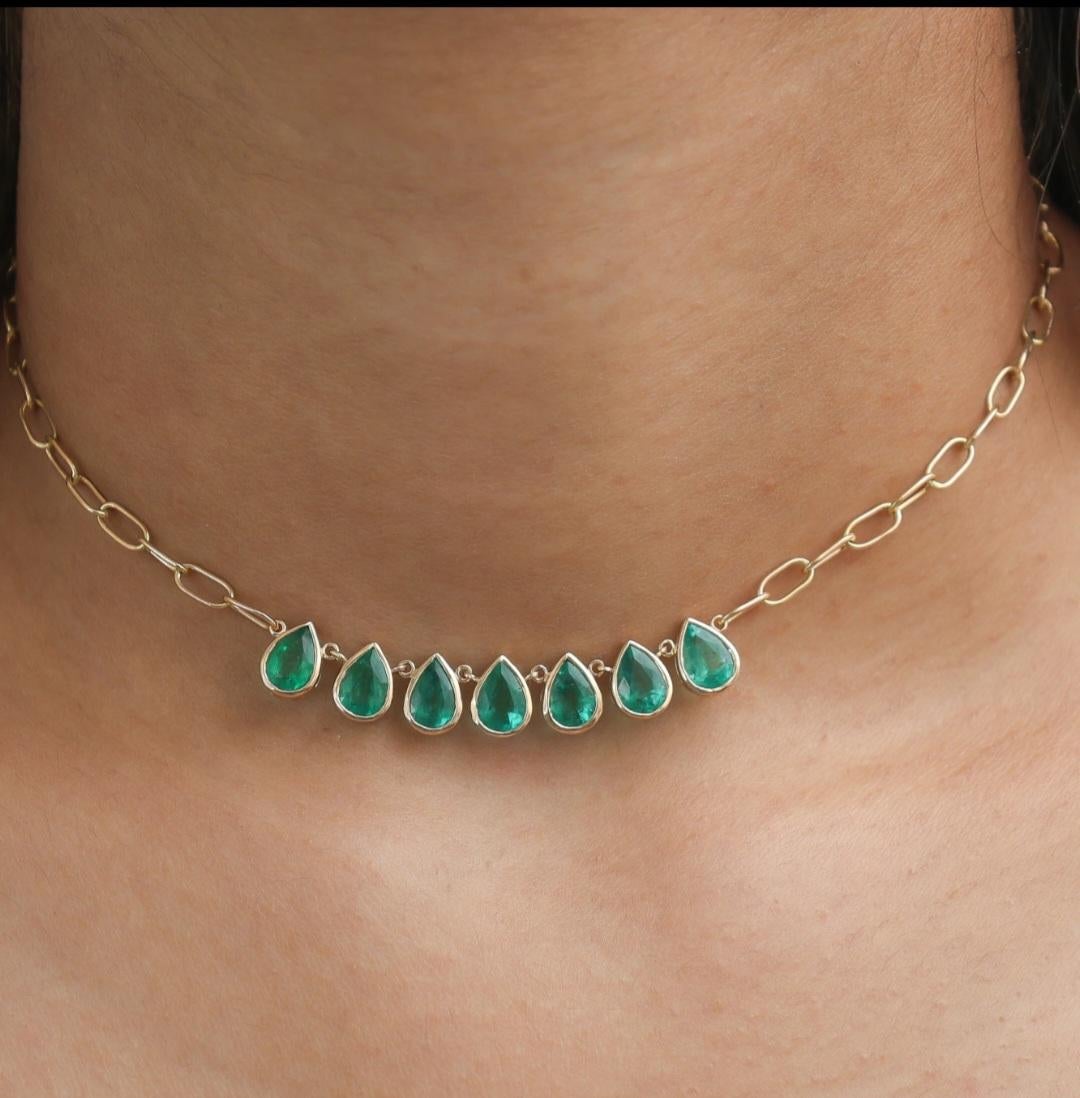 Collana a catena di smeraldi naturali in oro 18 carati in vendita 1