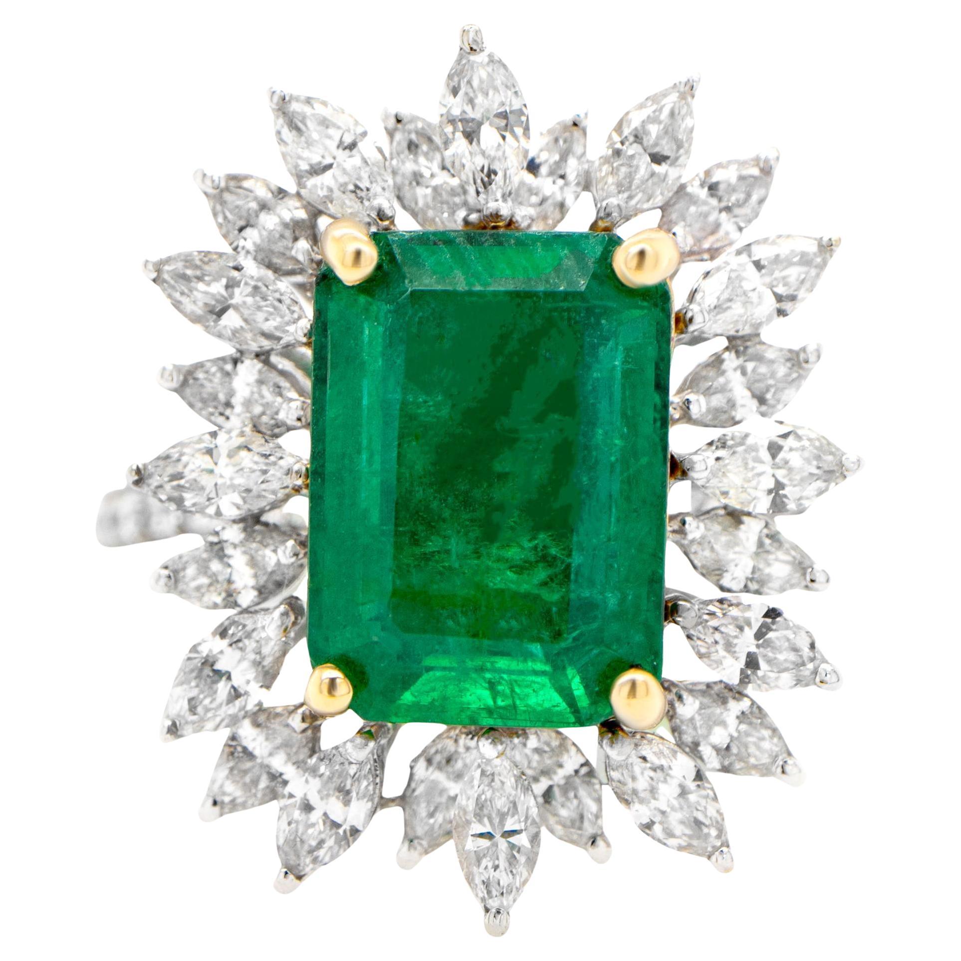 Natural Emerald Cocktail Ring Marquise Diamond Halo 4.75 Carats 18K Gold For Sale