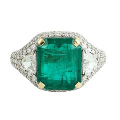 Natural Emerald Cocktail Ring With Diamonds In 18K Yellow Gold