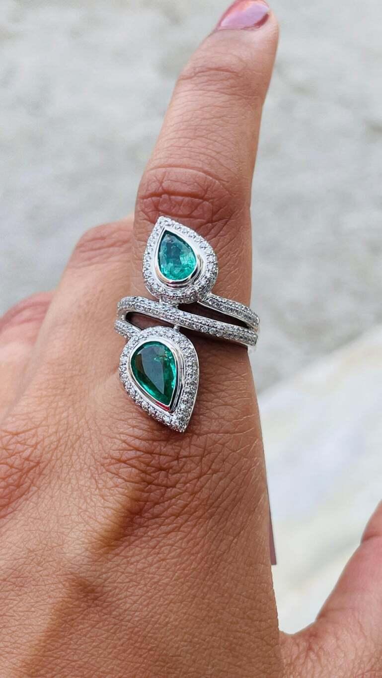 For Sale:  Natural Emerald Cocktail Women Ring with Diamonds in 14k Solid White Gold 4