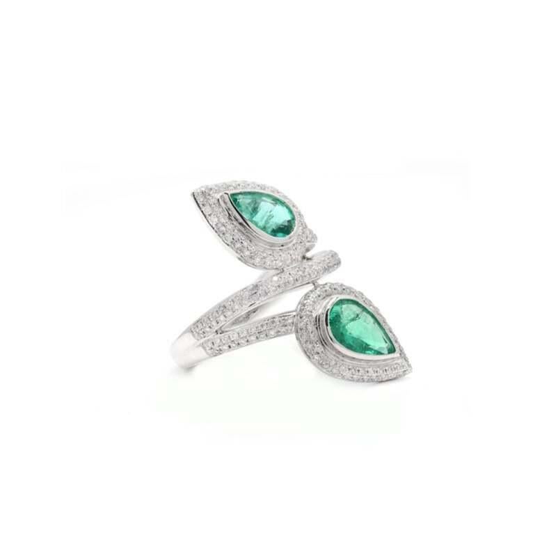 For Sale:  Natural Emerald Cocktail Women Ring with Diamonds in 14k Solid White Gold 8