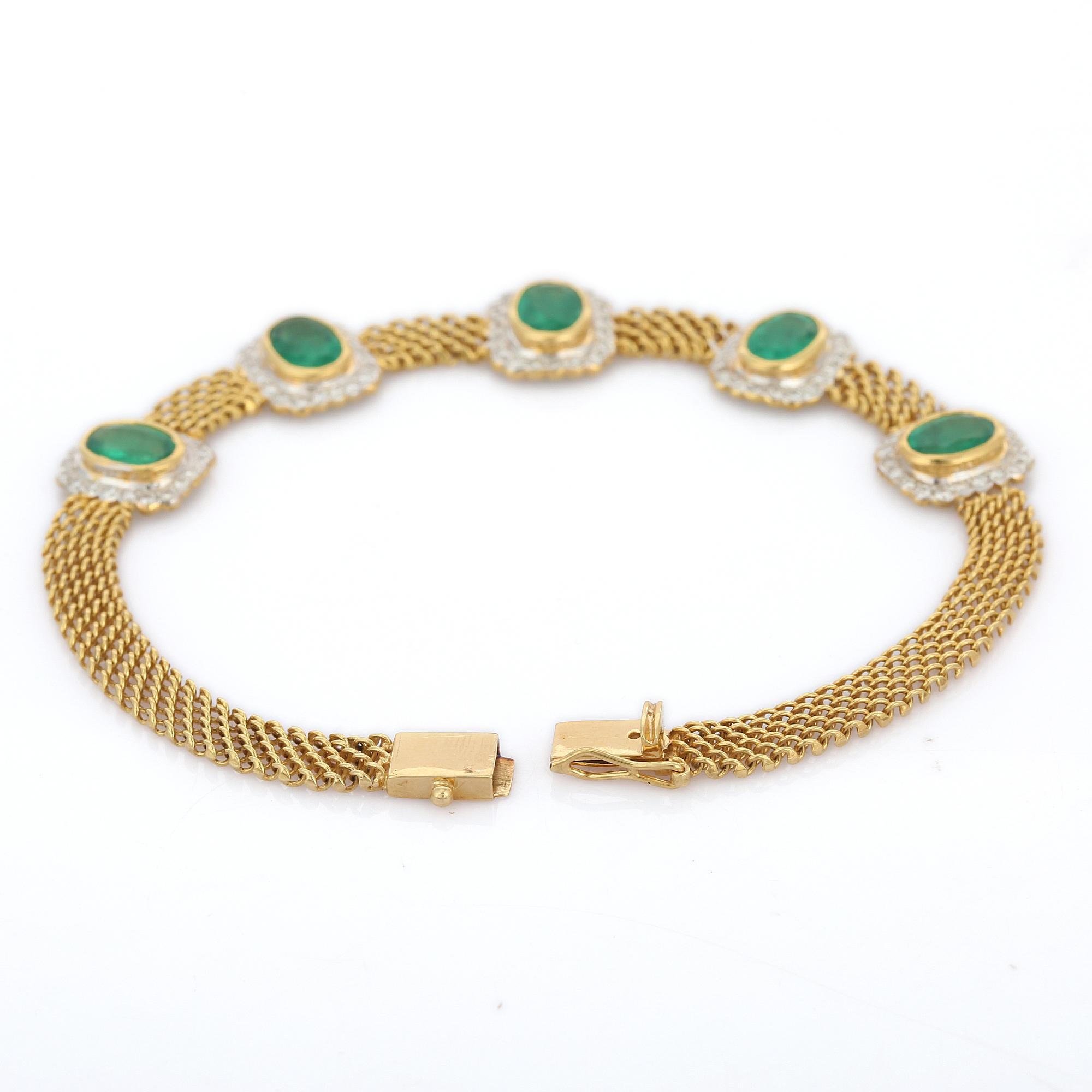 Art Deco Natural Emerald Cuff Bracelet in 18K Yellow Gold with Halo of Diamonds    For Sale
