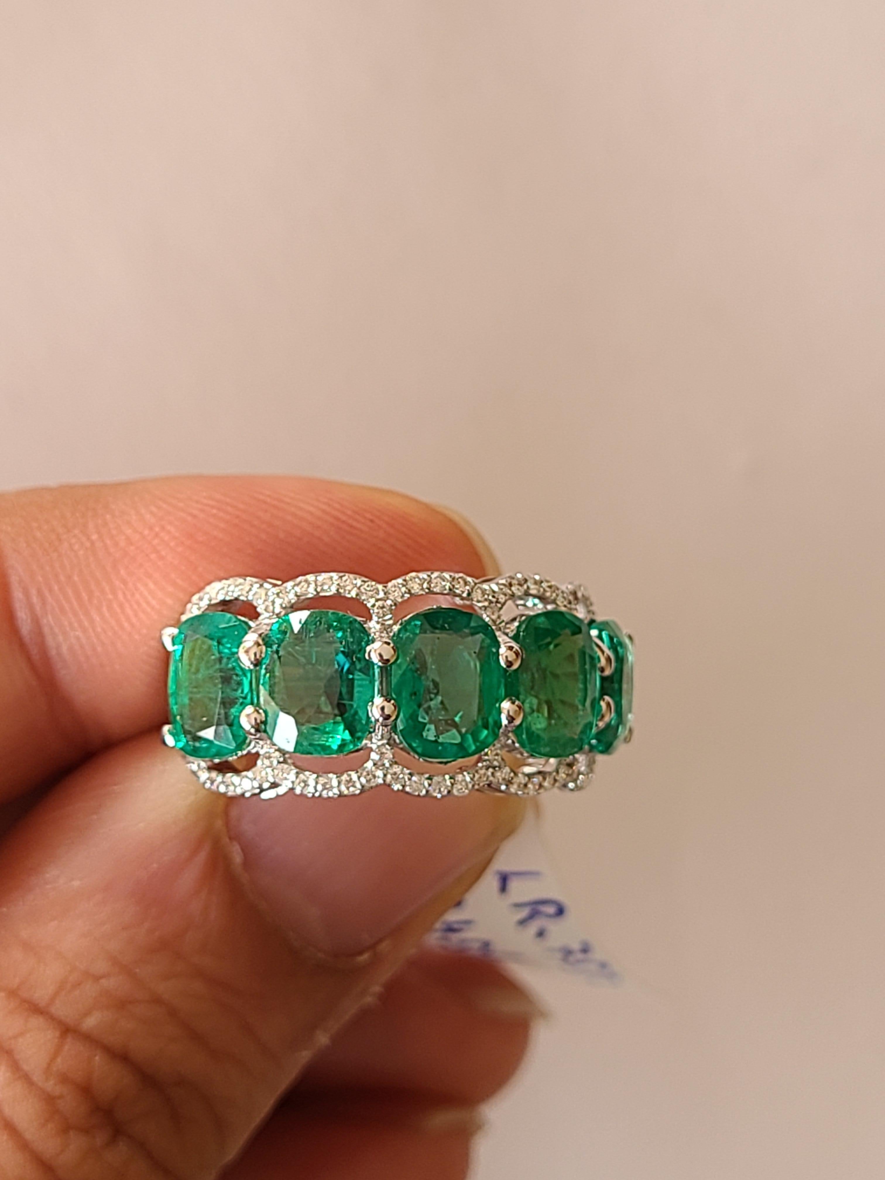 Natural Emerald Cushion Ring Set in 18 Karat Gold with Diamonds 2