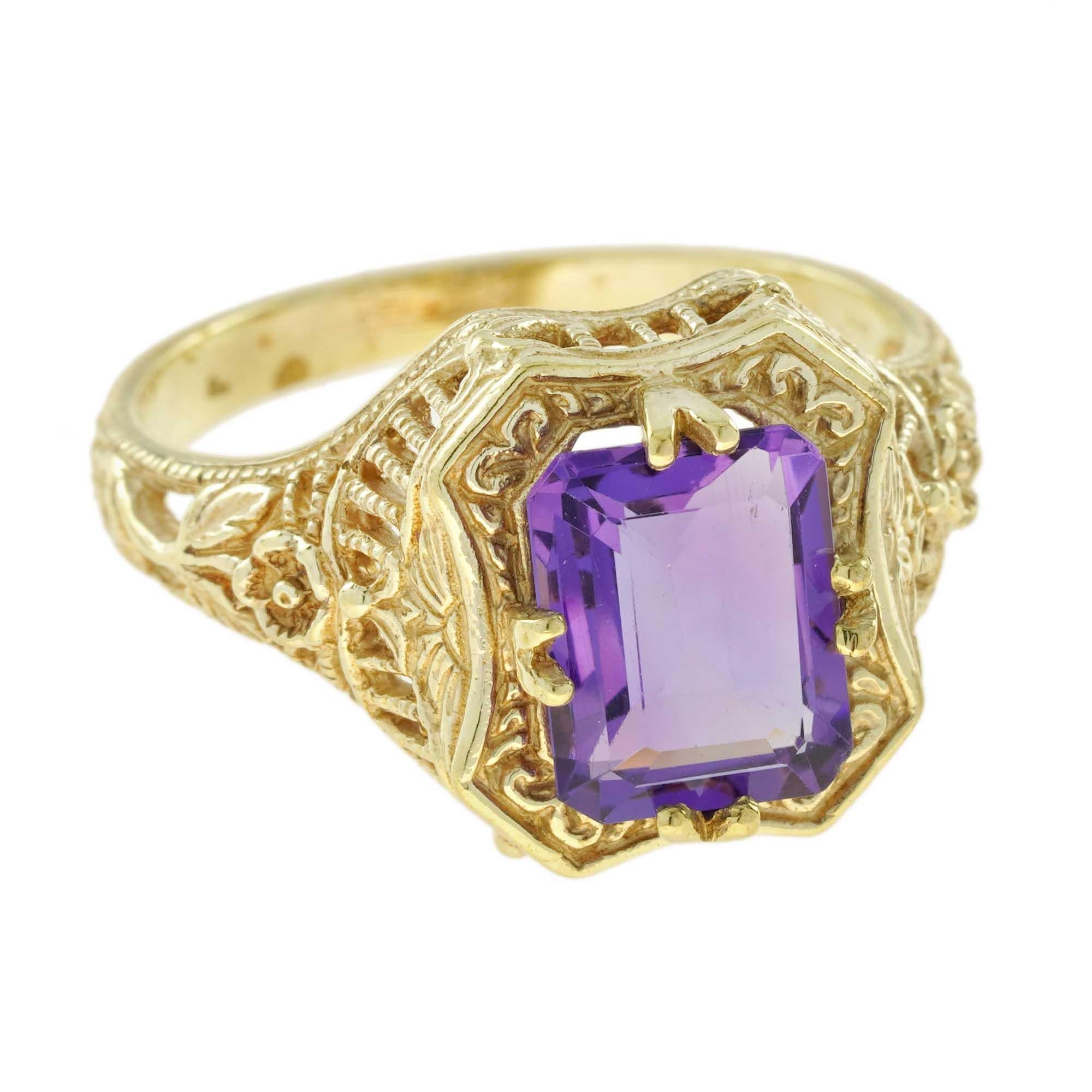 Anillo de filigrana estilo vintage de amatista natural talla esmeralda en oro amarillo macizo de 9 quilates