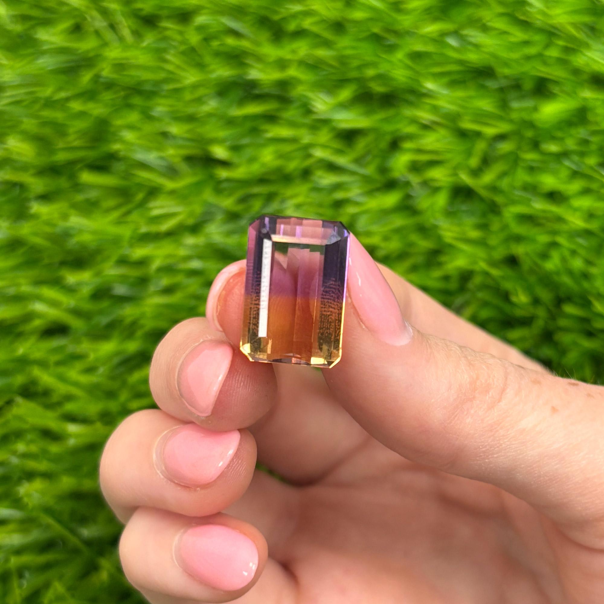 Taglio smeraldo Ametrino taglio smeraldo Nature 11,78 ct in vendita