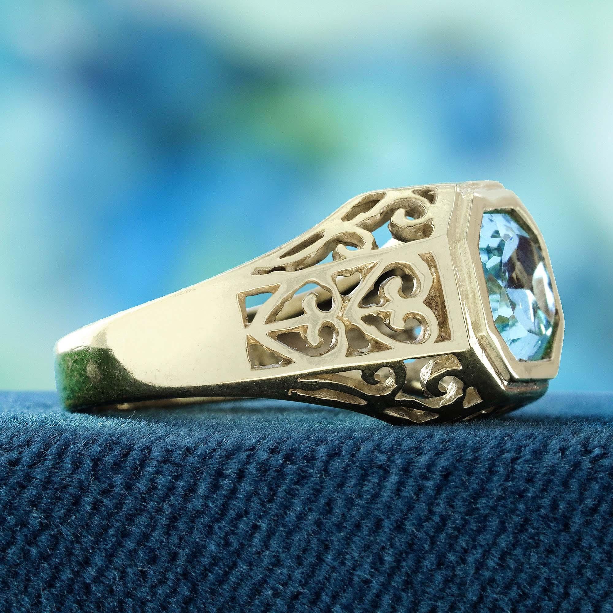 Natural Emerald Cut Blue Topaz Antique Style Filigree Ring in 9K Yellow Gold In New Condition For Sale In Bangkok, TH