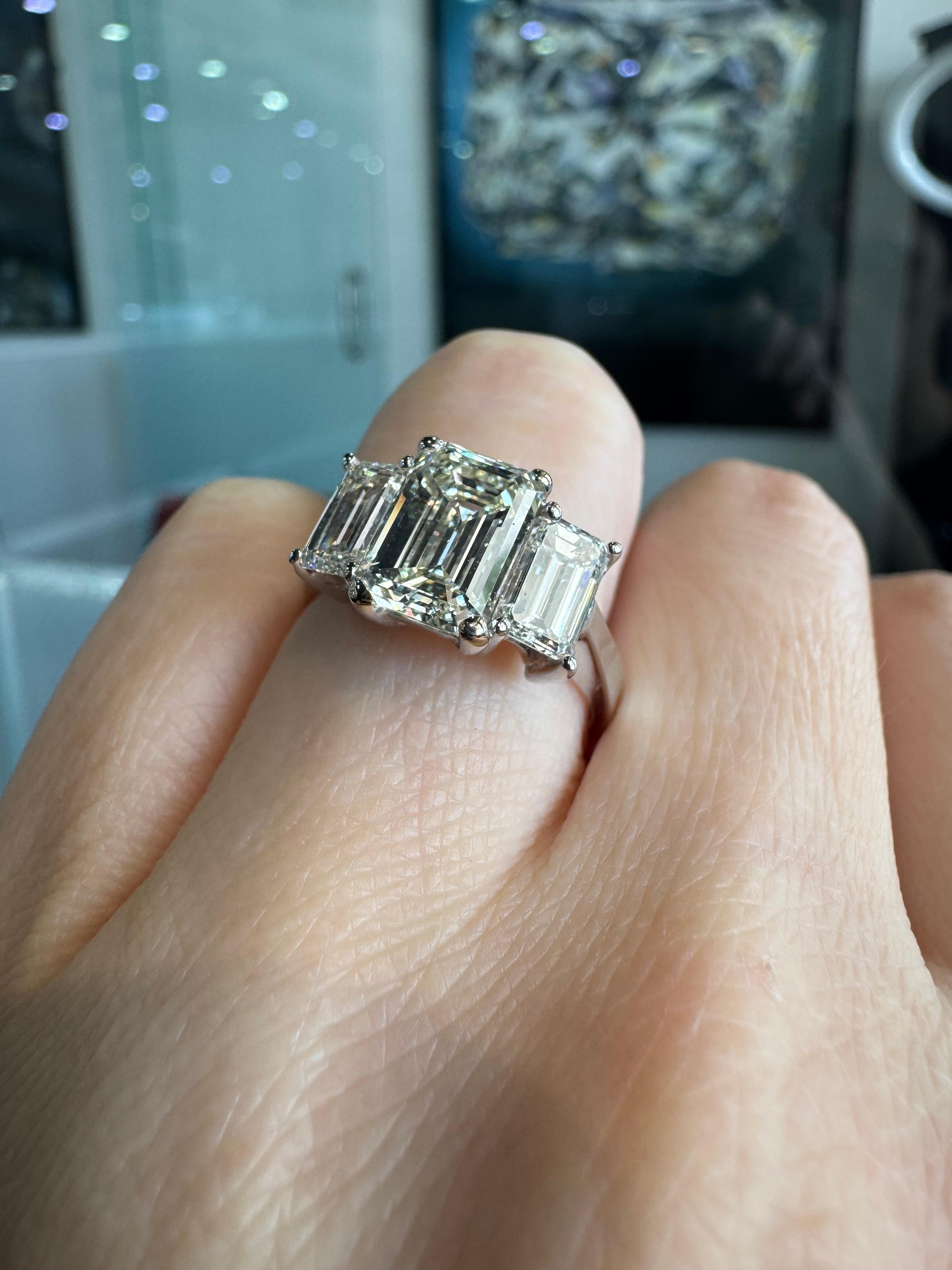 Natural Emerald Cut Diamond 3 Stone 18 Karat Engagement Ring In Stock For Sale 2