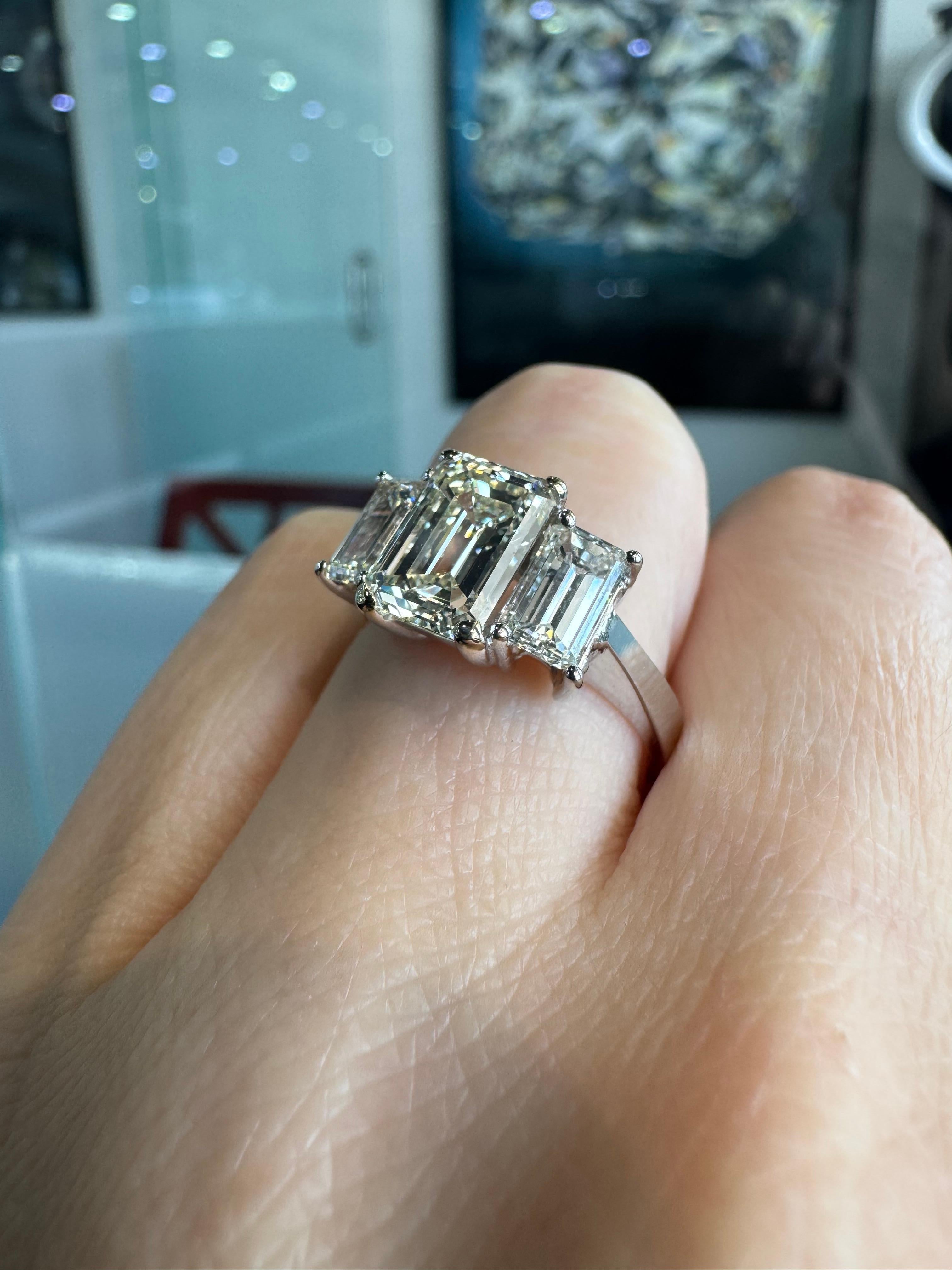 Natural Emerald Cut Diamond 3 Stone 18 Karat Engagement Ring In Stock For Sale 3