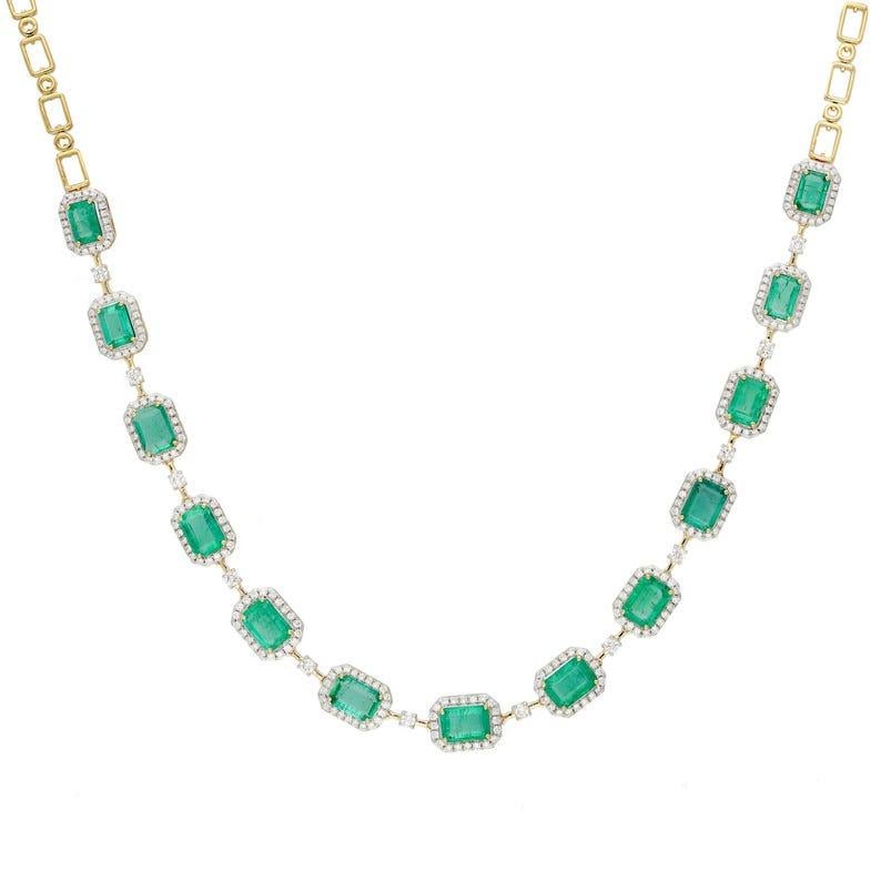 Contemporary Natural Emerald cut diamond necklace gold / Emerald choker necklace gold / 18k For Sale