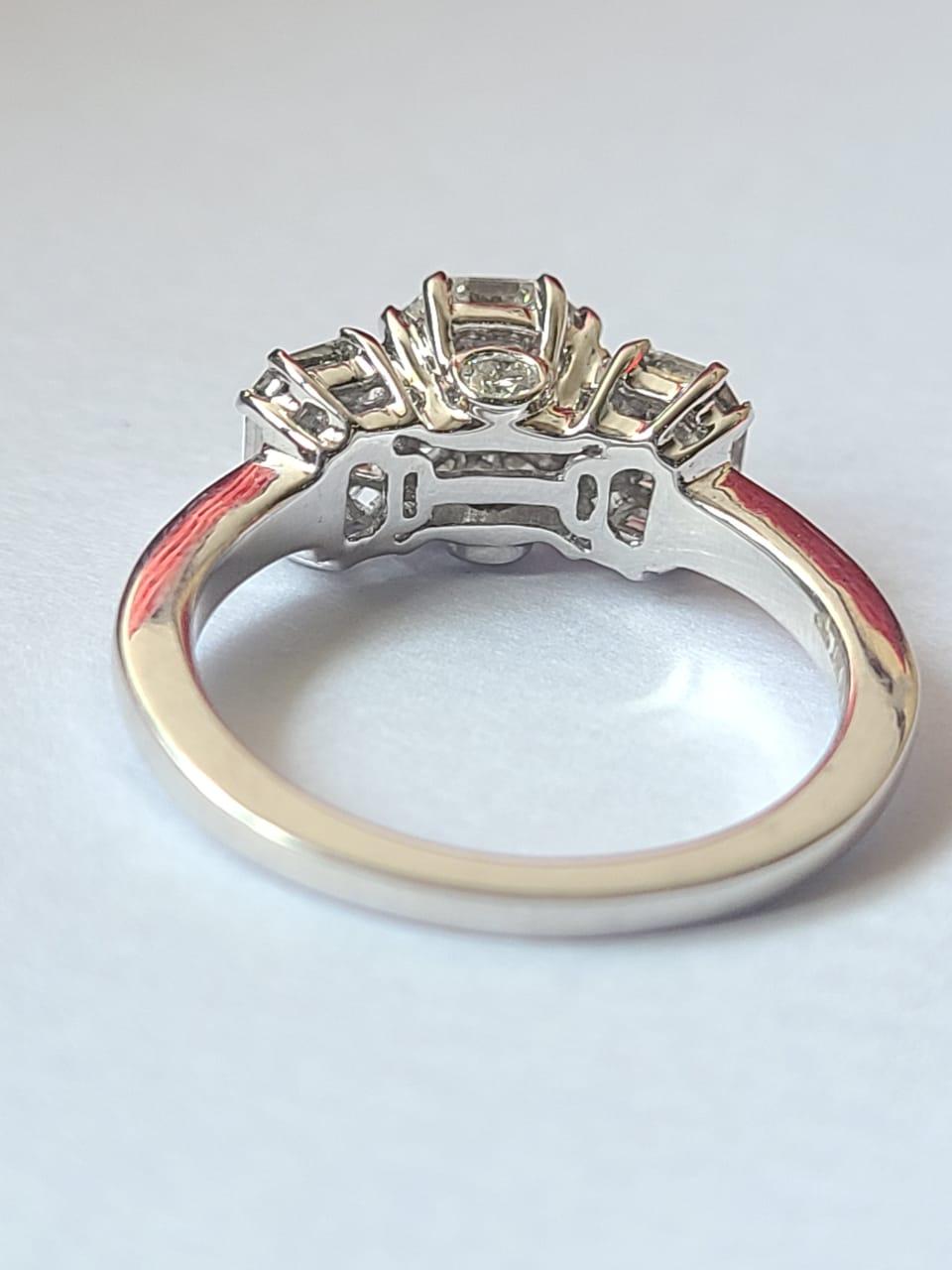Natural Emerald Cut Diamonds Engagement / Wedding Ring Set in 18K White Gold In New Condition For Sale In Hong Kong, HK