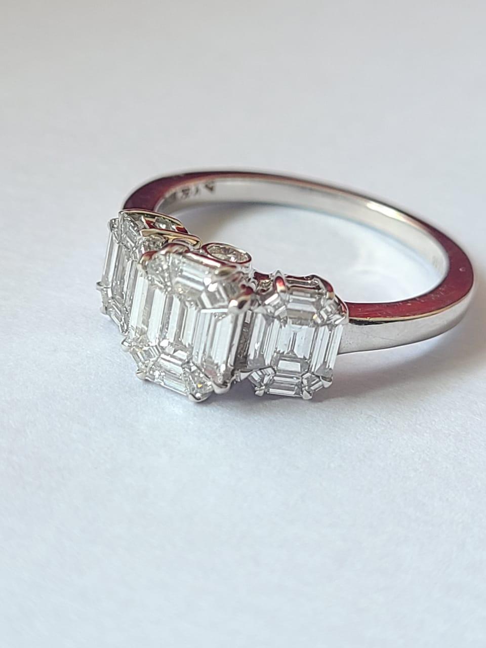 Women's or Men's Natural Emerald Cut Diamonds Engagement / Wedding Ring Set in 18K White Gold For Sale